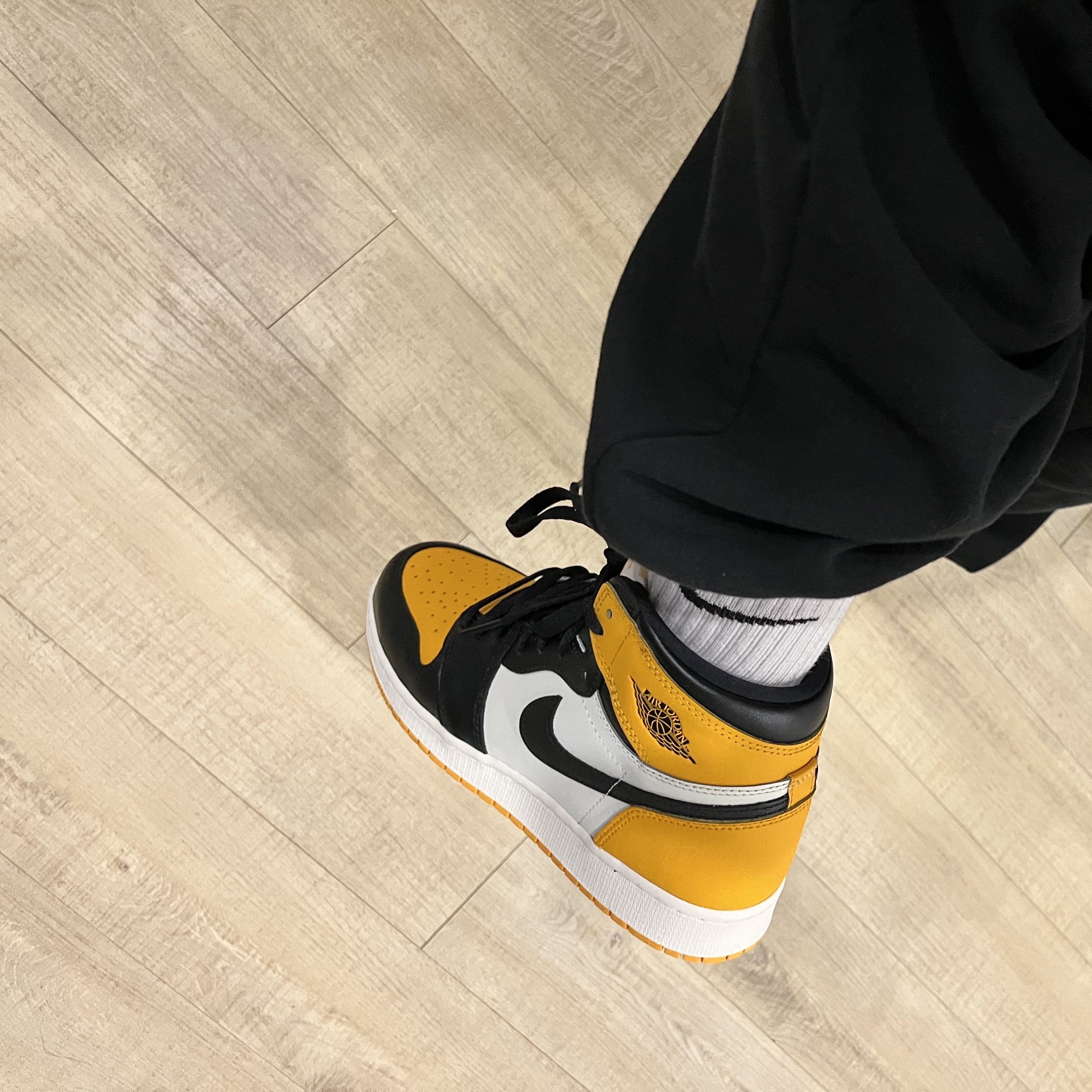 (GS) Jordan 1 Retro High OG Taxi 착용 스타일 - 3