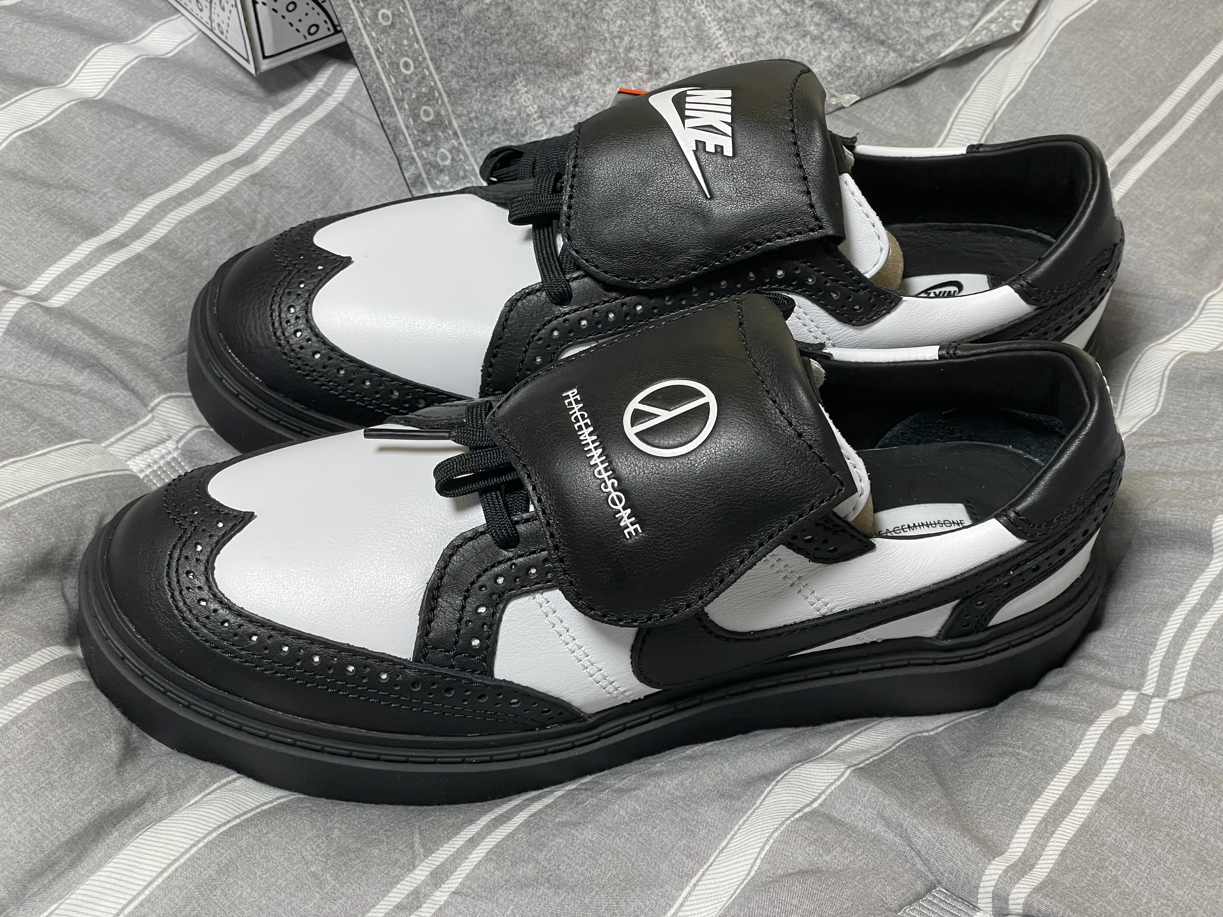 Nike x Peaceminusone Kwondo1 Black and White 착용 스타일 - 3