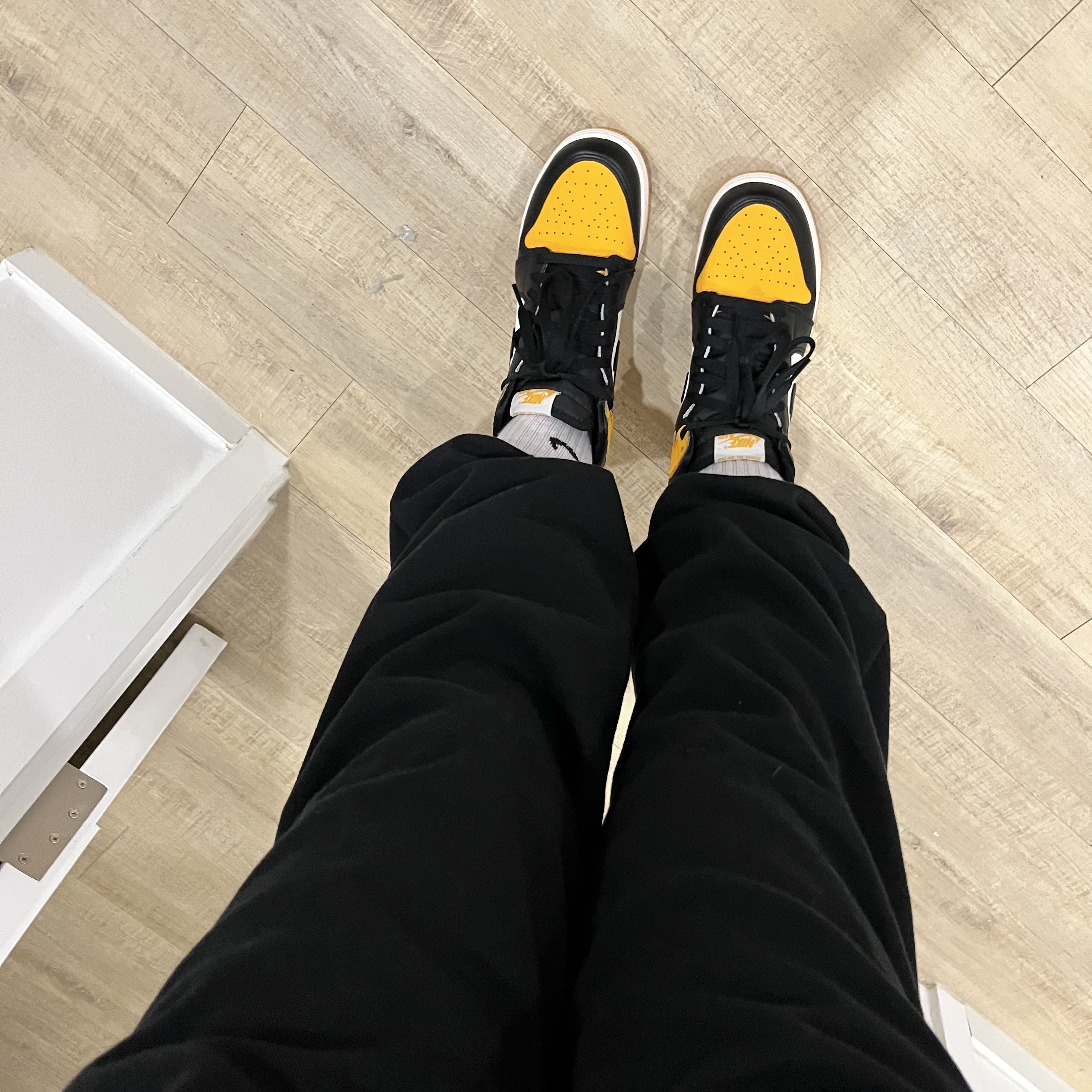 (GS) Jordan 1 Retro High OG Taxi 착용 스타일 - 2