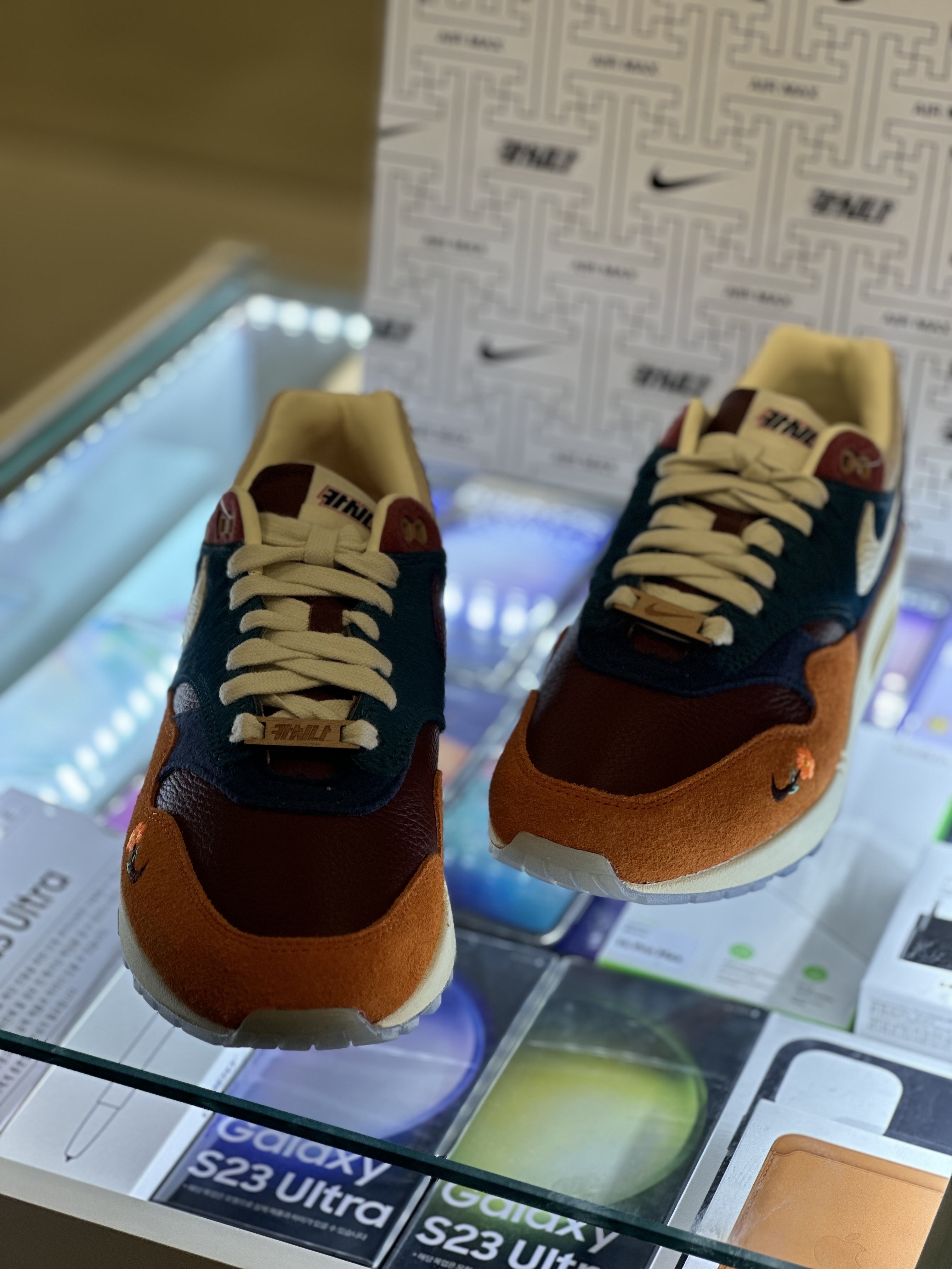 Nike x Kasina Air Max 1 SP Won-Ang Orange 착용 스타일 - 4