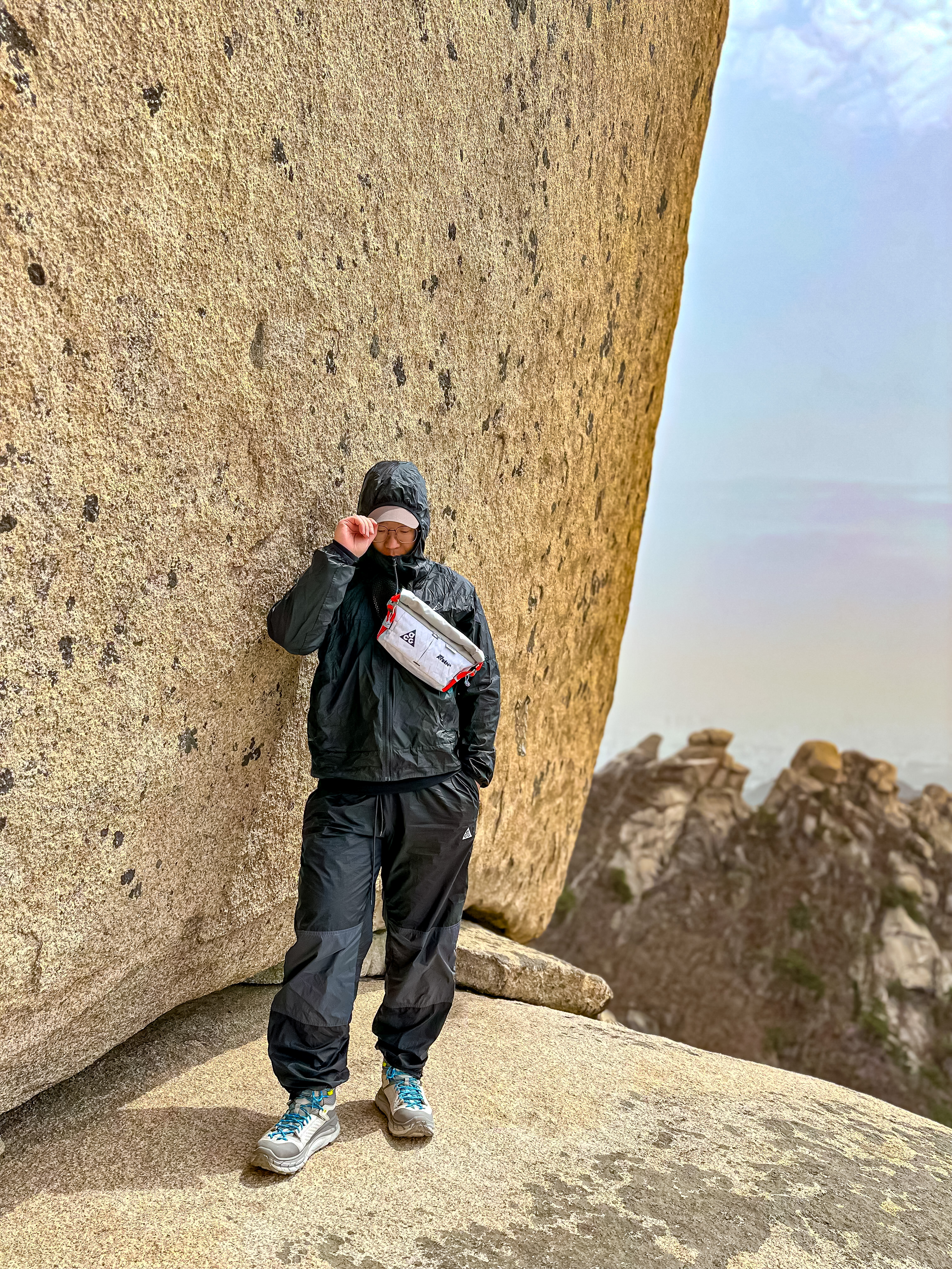Nike ACG Cinder Cone Half Zip Top Off Noir - Asia, Nike ACG Cinder Cone Windshell Pants Off Noir - Asia 착용 스타일