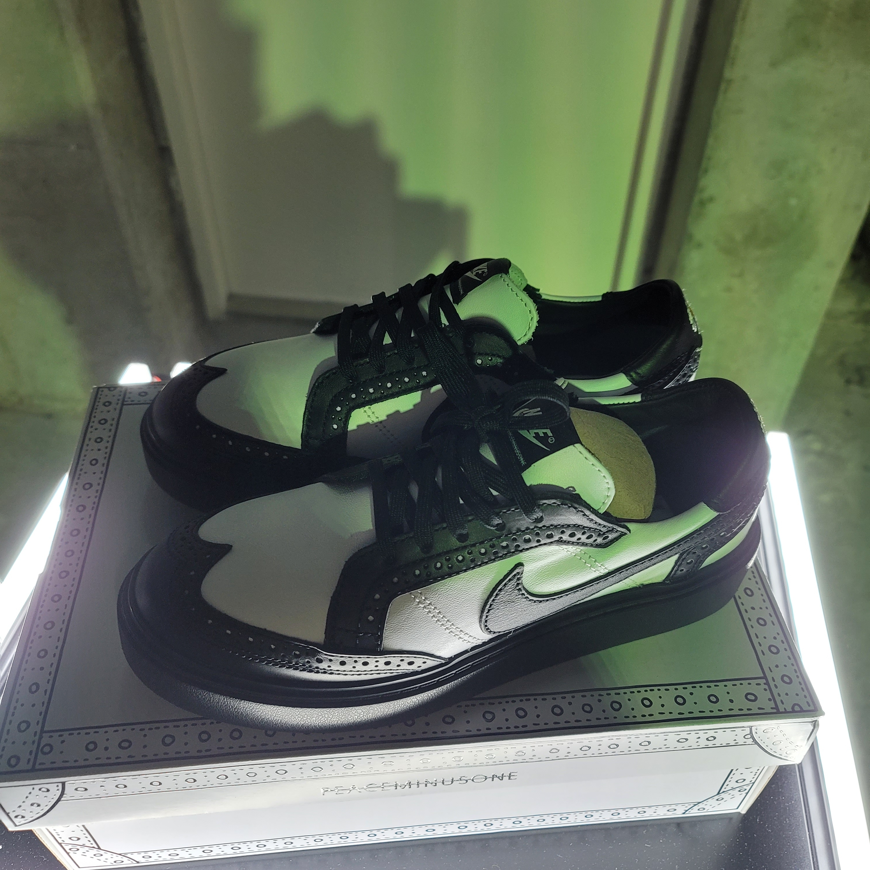 Nike x Peaceminusone Kwondo1 Black and White 착용 스타일 - 2