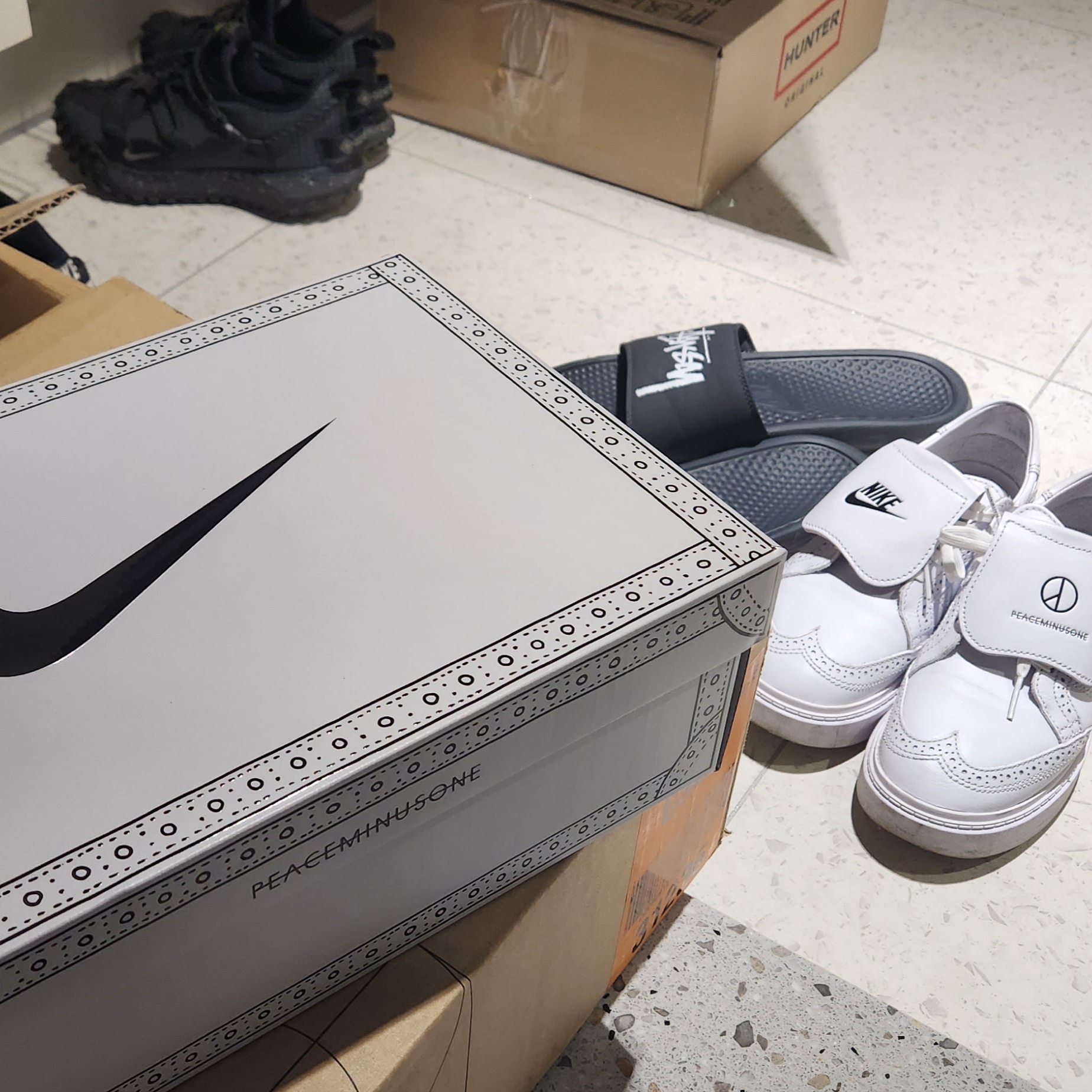 Nike x Peaceminusone Kwondo1 Black and White, Nike x Peaceminusone Kwondo1 White 착용 스타일 - 1