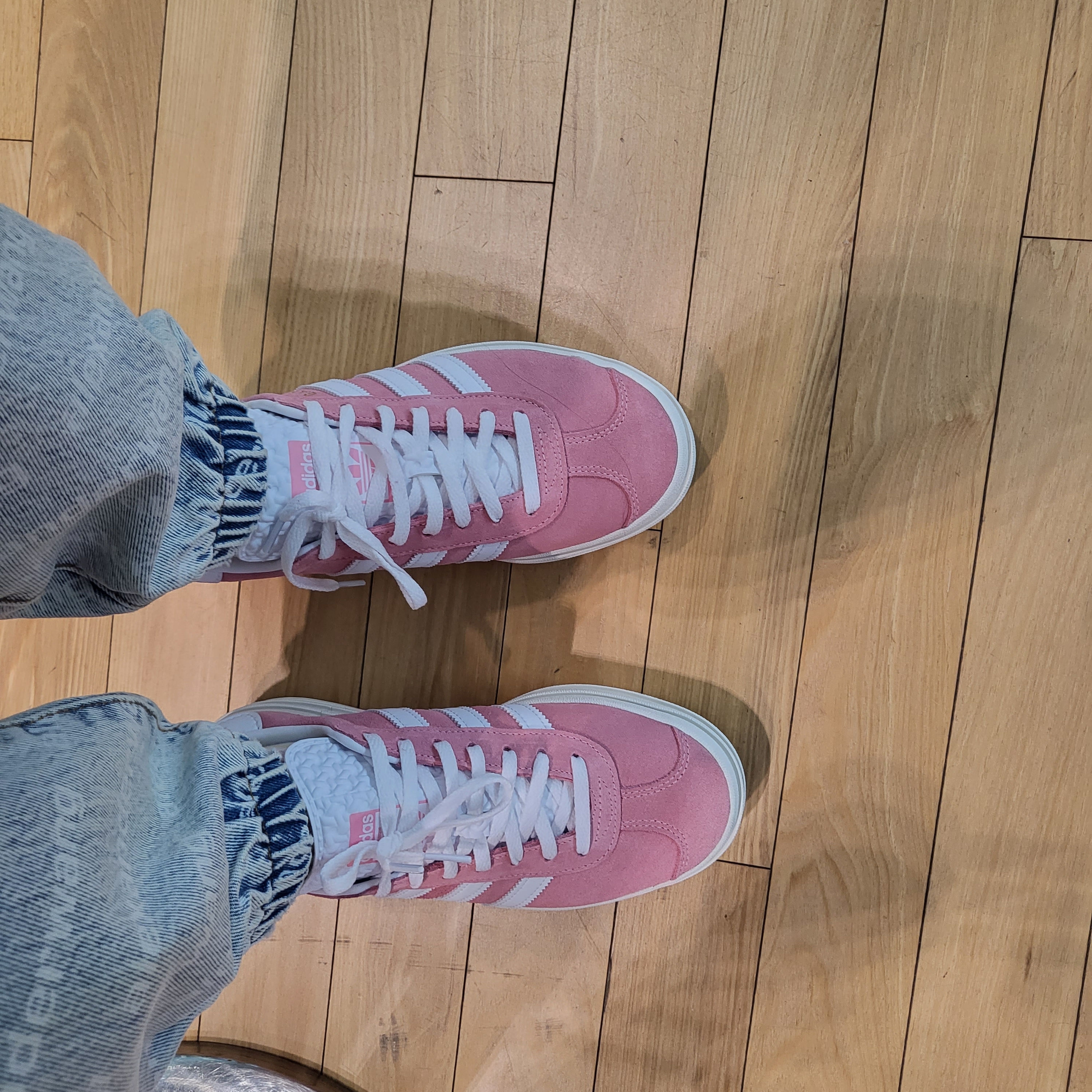 (W) Adidas Gazelle Bold Super Pop 착용 스타일 - 1
