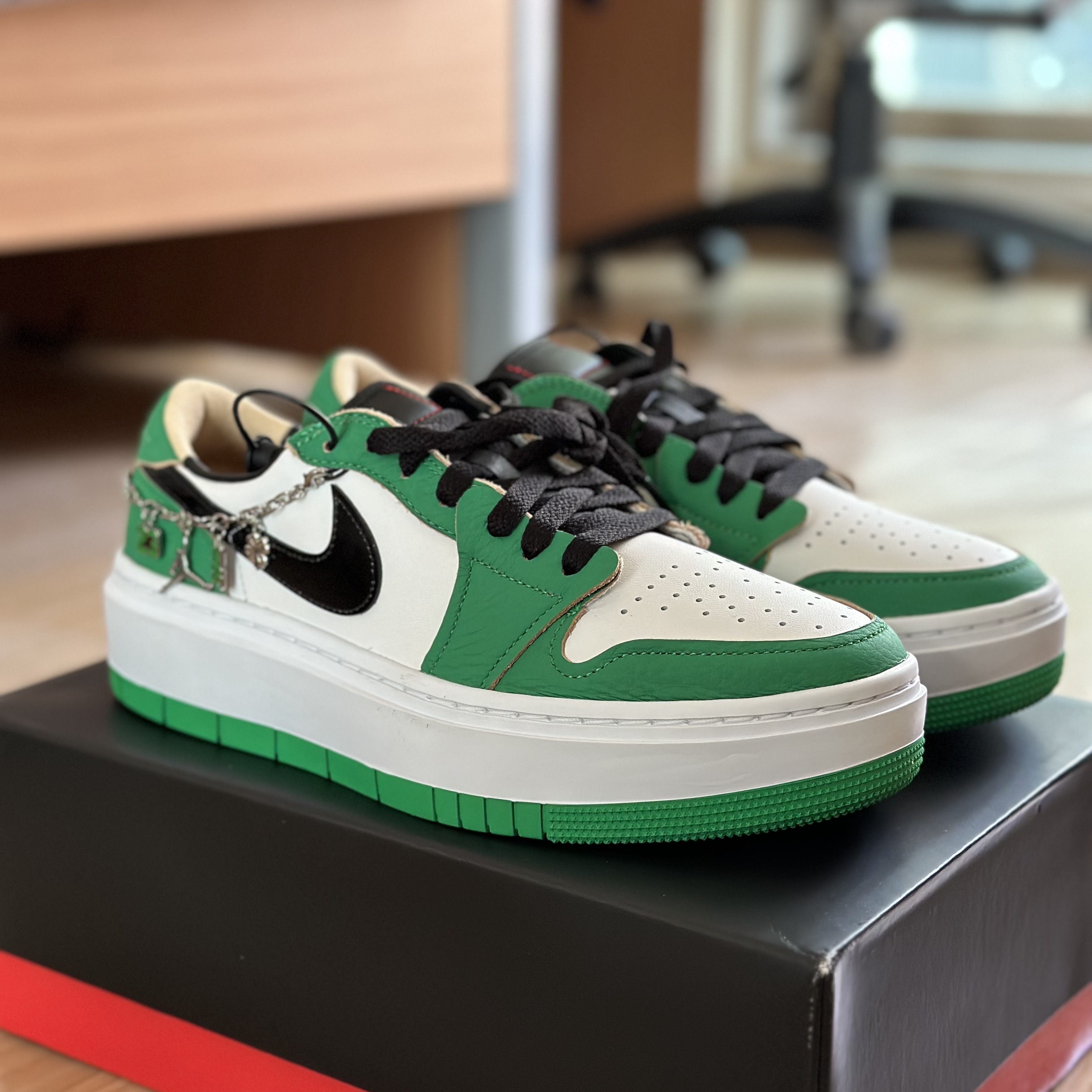 (W) Jordan 1 Elevate Low SE Lucky Green 착용 스타일