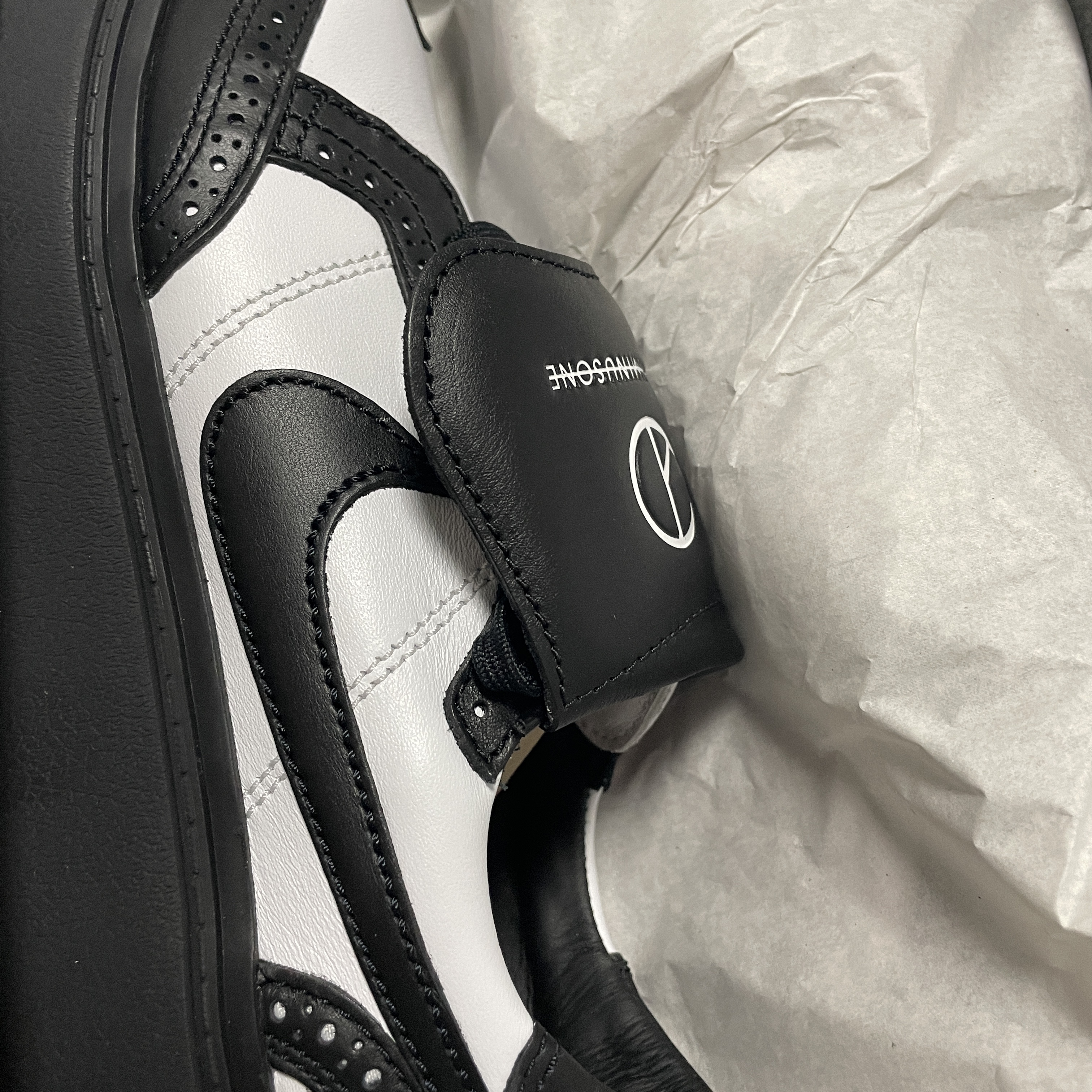 Nike x Peaceminusone Kwondo1 Black and White 착용 스타일 - 2