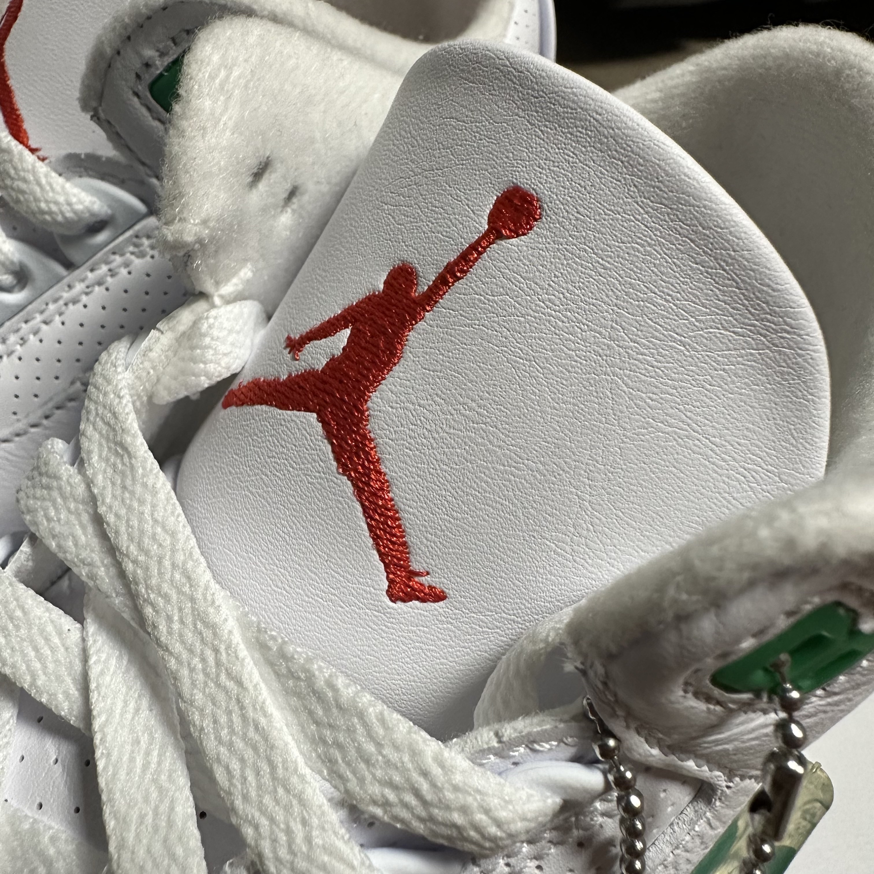 (W) Jordan 3 Retro Lucky Green 착용 스타일 - 2