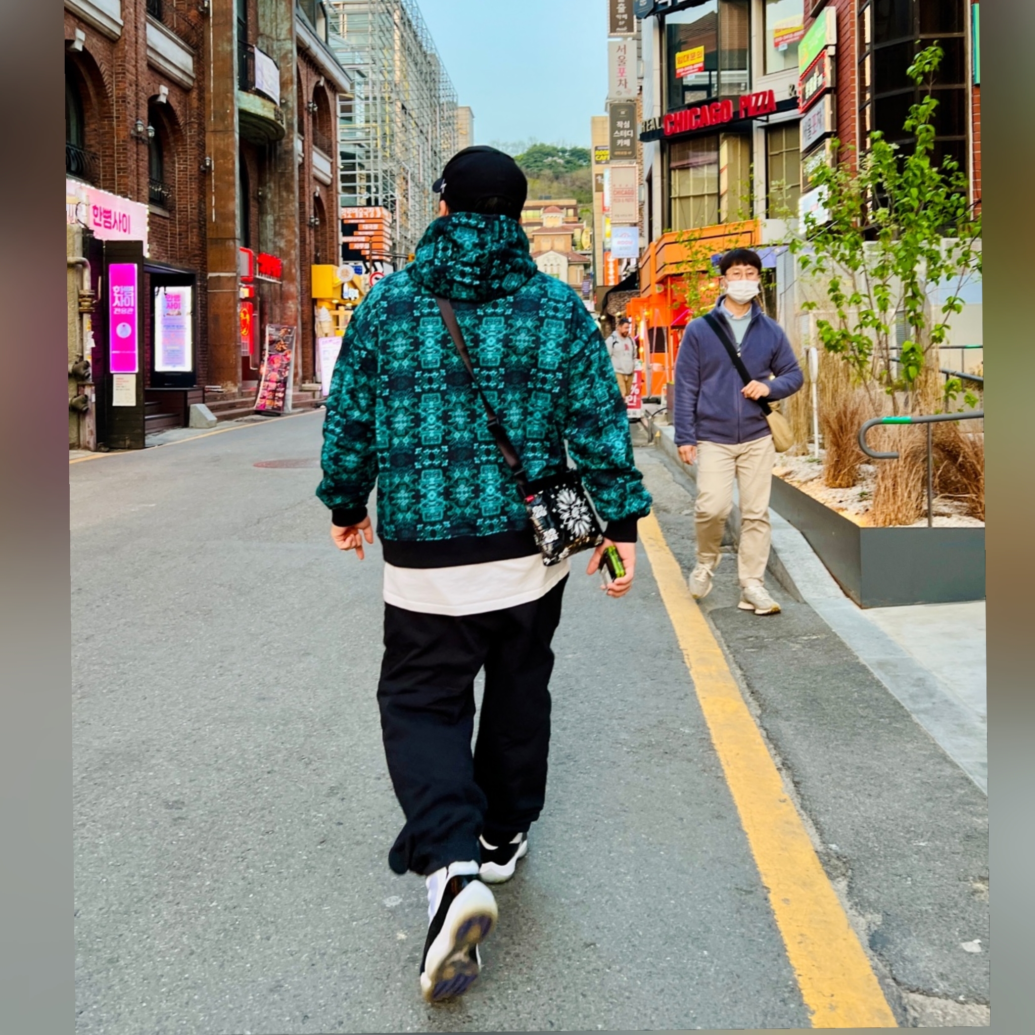 Jordan 11 Retro Concord 2018 착용 스타일 - 2