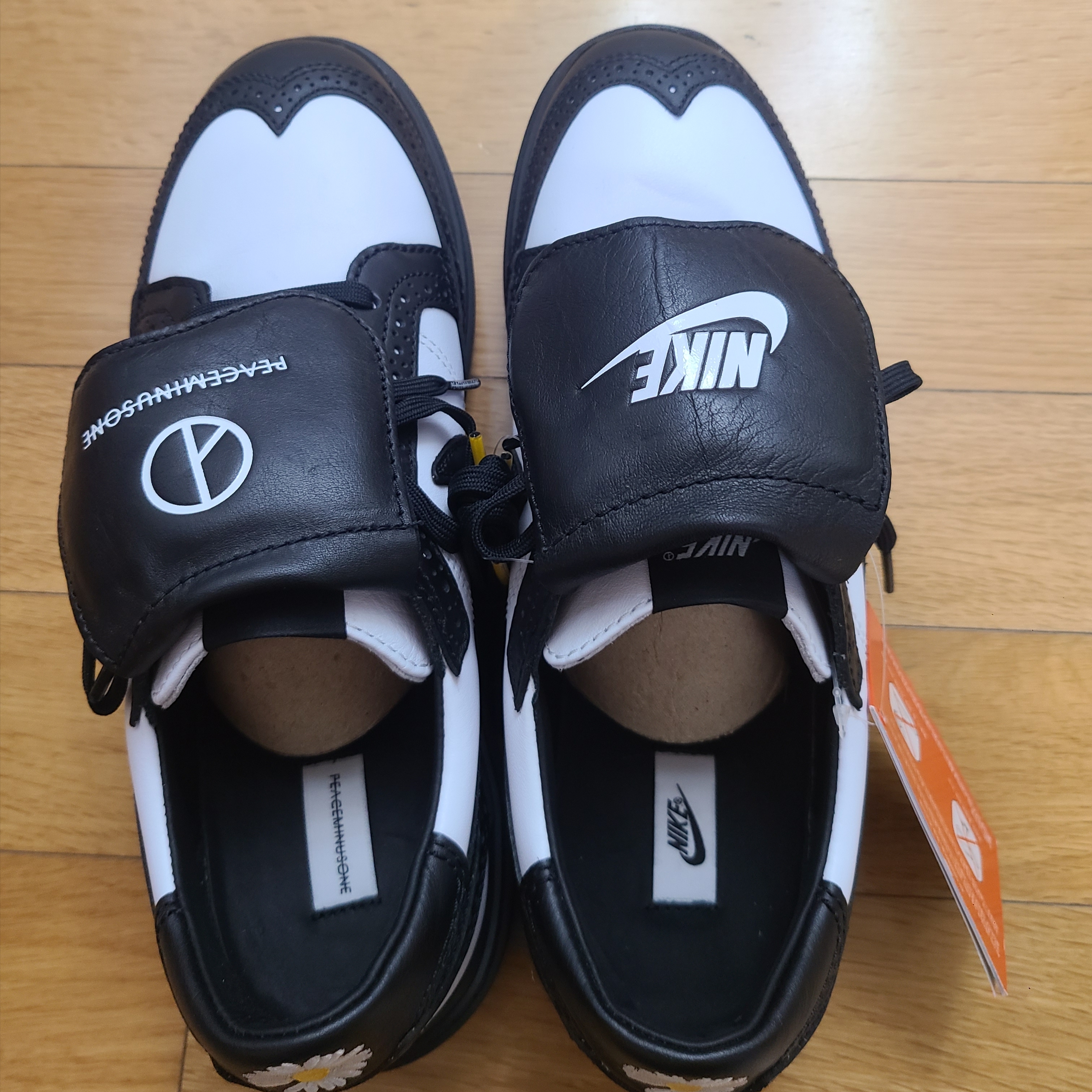 Nike x Peaceminusone Kwondo1 Black and White 착용 스타일 - 3