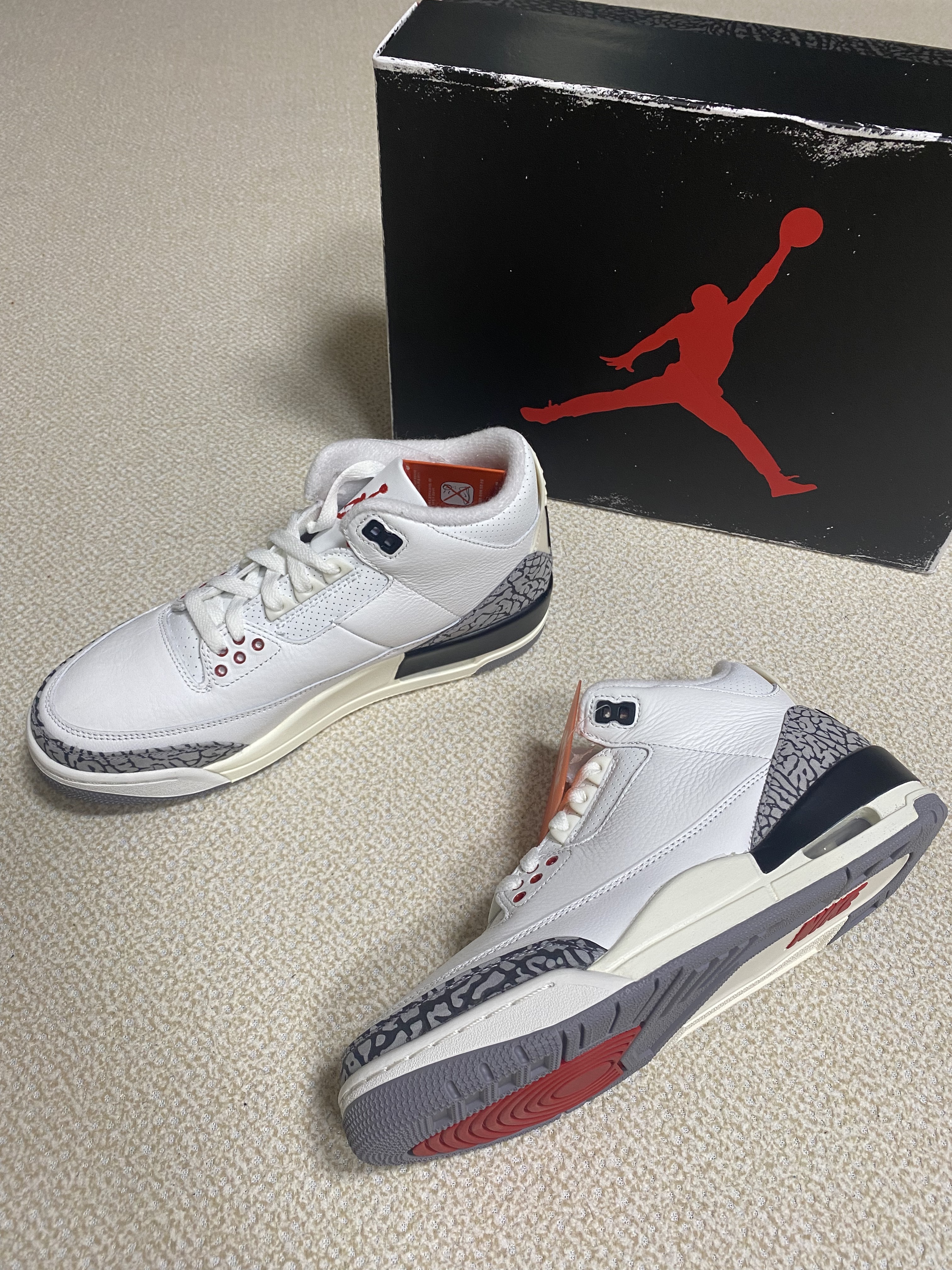 Jordan 3 Retro White Cement Reimagined 착용 스타일