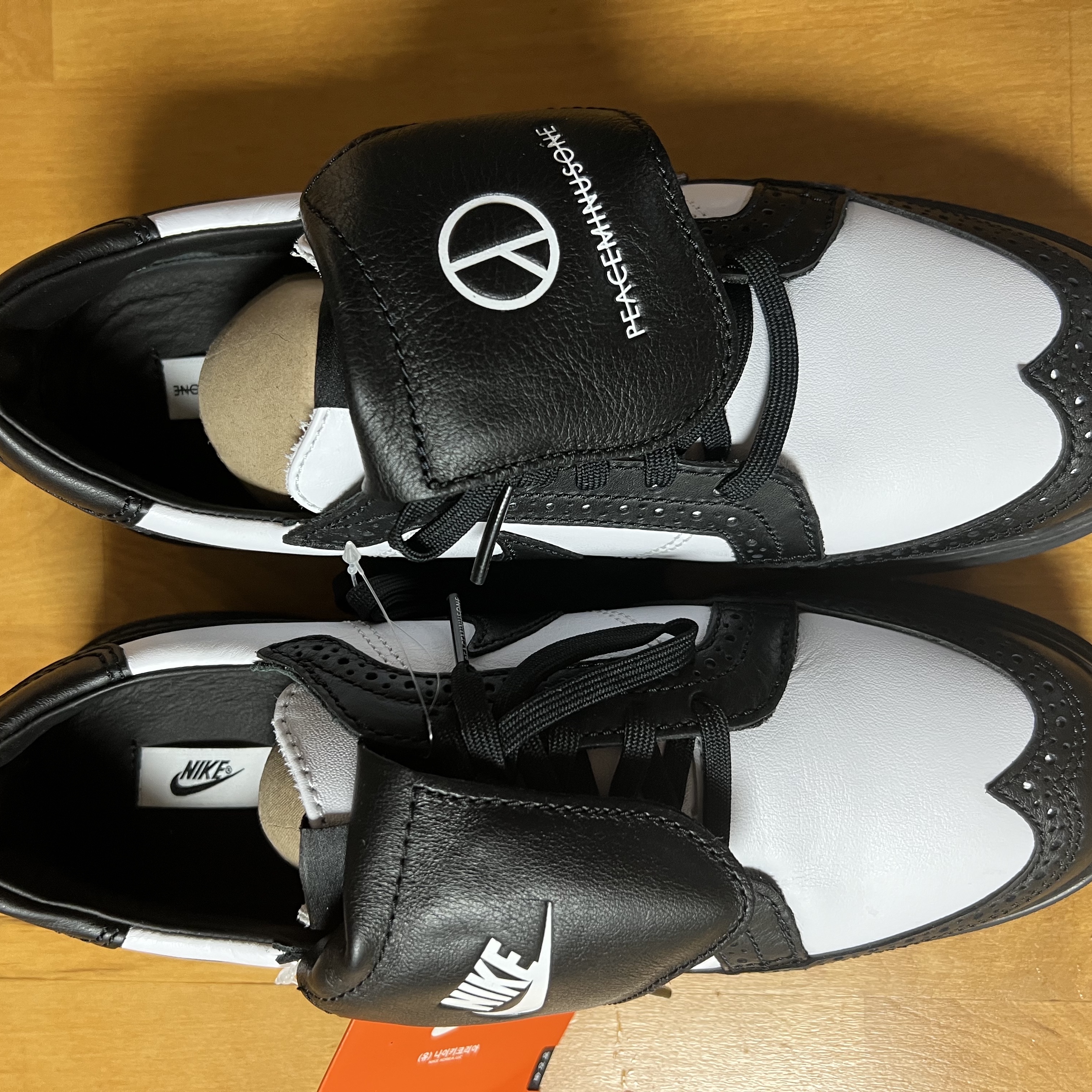 Nike x Peaceminusone Kwondo1 Black and White 착용 스타일 - 2
