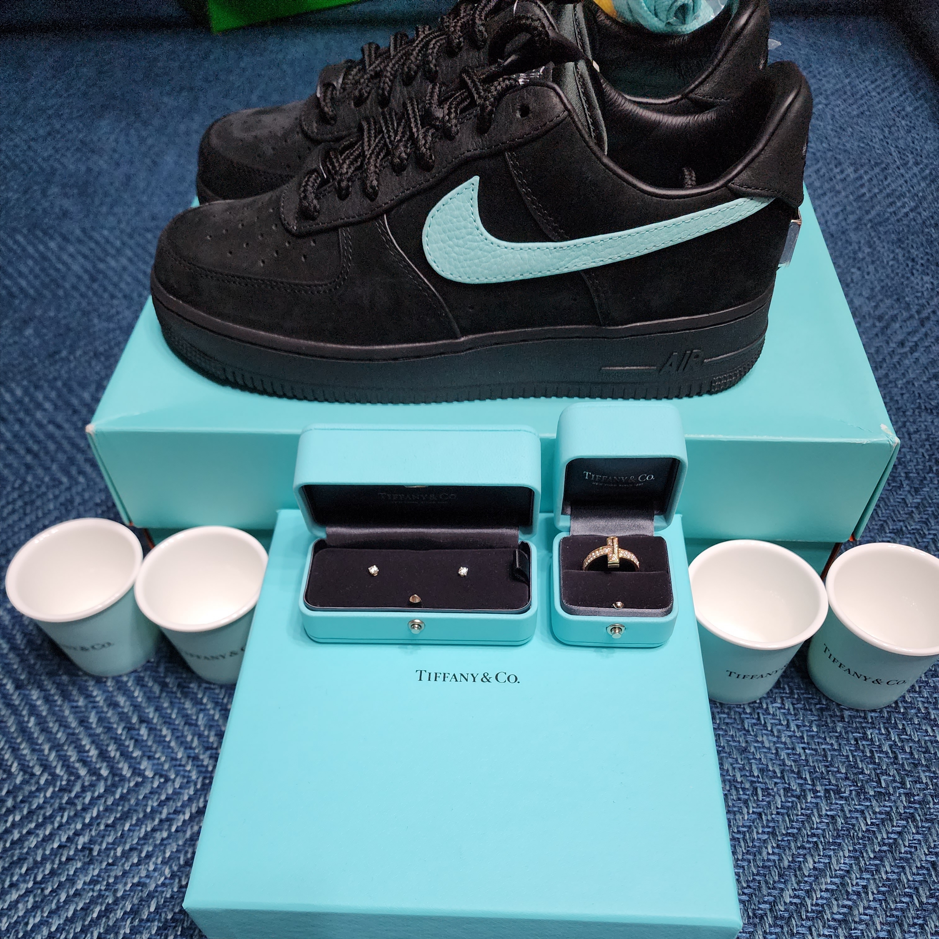 Nike x Tiffany & Co. Air Force 1 Low SP 1837, Tiffany & Co. Everyday Objects Tiffany Espresso Cups (Set of 4) 착용 스타일 - 2