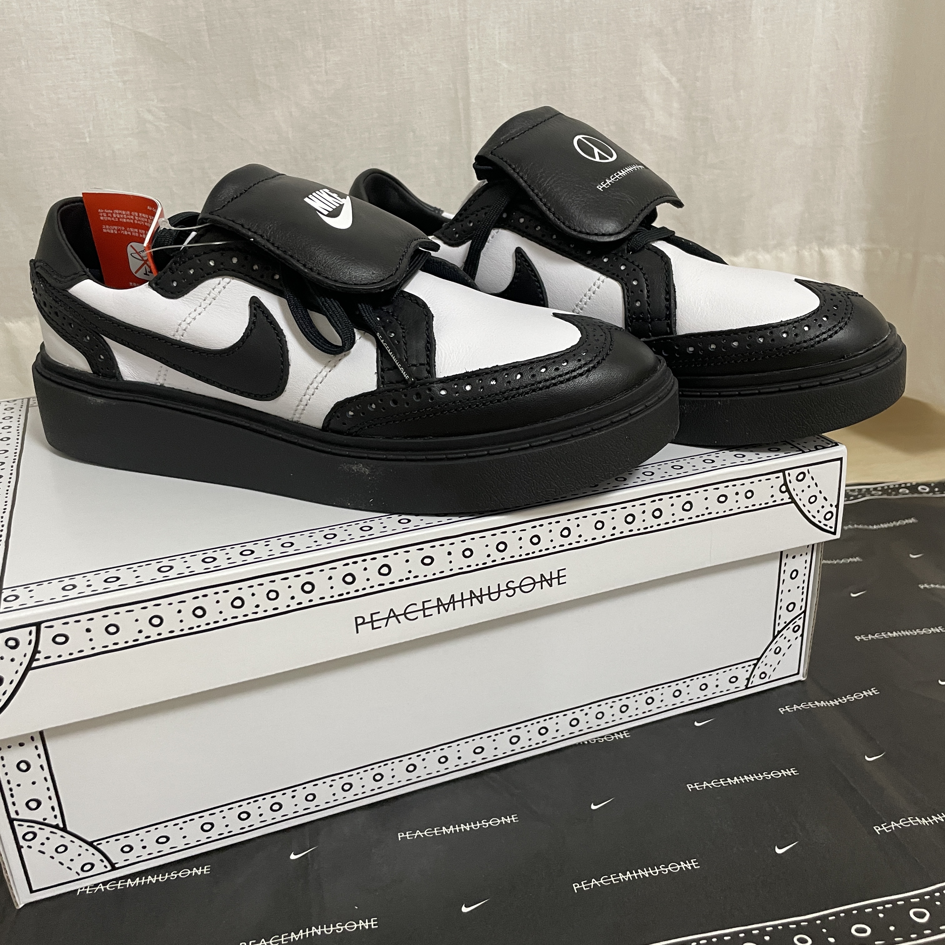 Nike x Peaceminusone Kwondo1 Black and White 착용 스타일