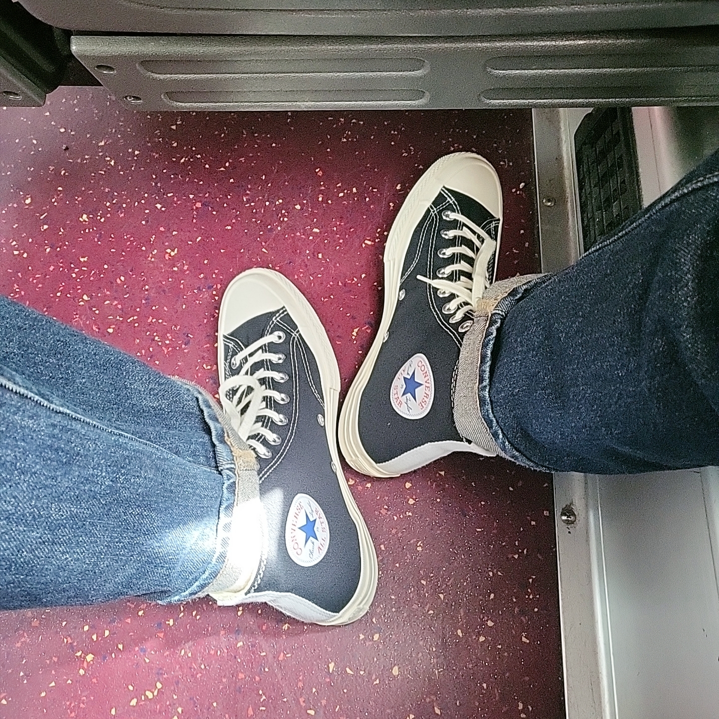 Converse x Play Comme des Garcons Chuck 70 Hi Black 착용 스타일