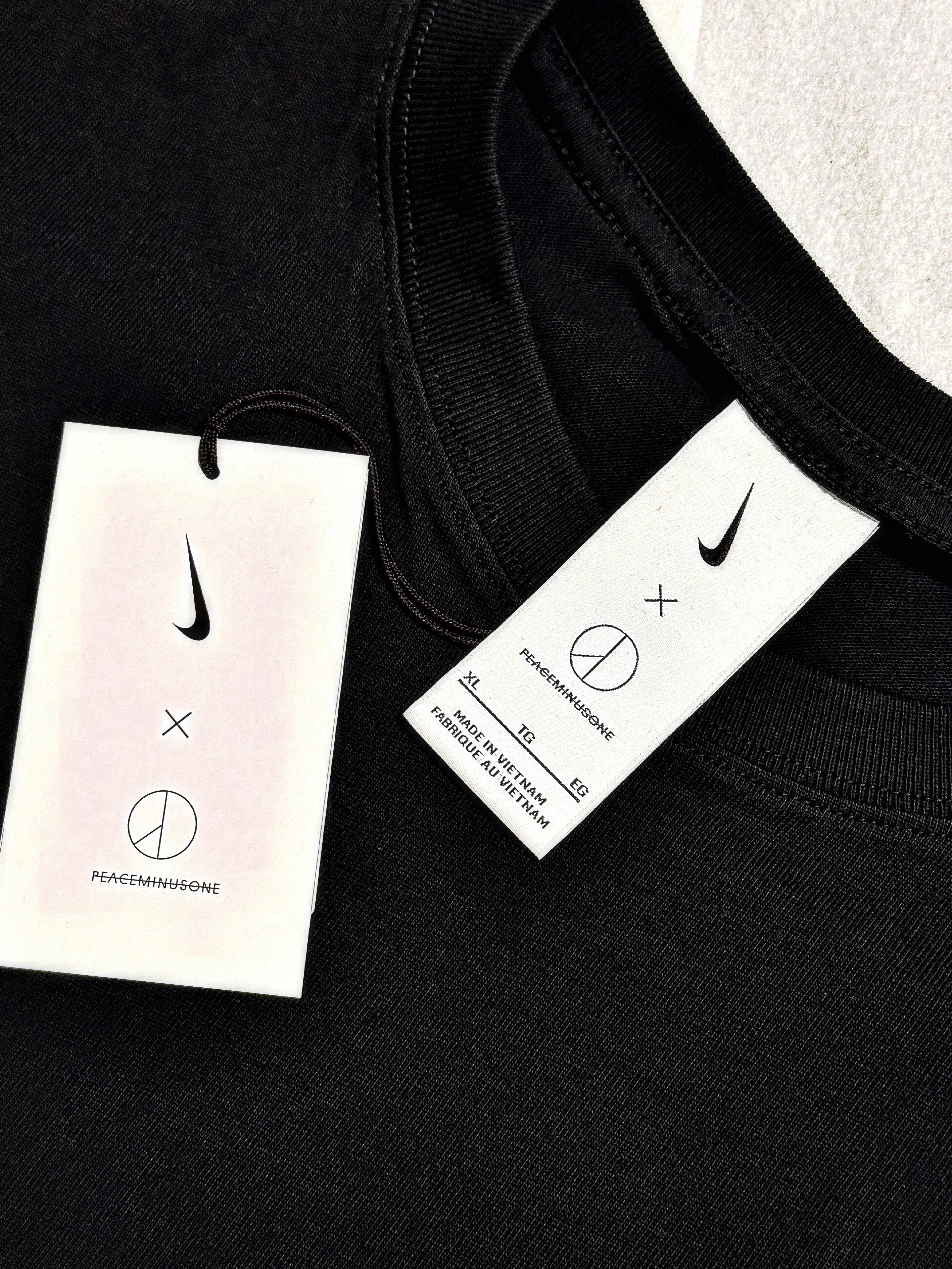 Nike x Peaceminusone LS T-Shirt Black (DR0098-010) 착용 스타일 - 2