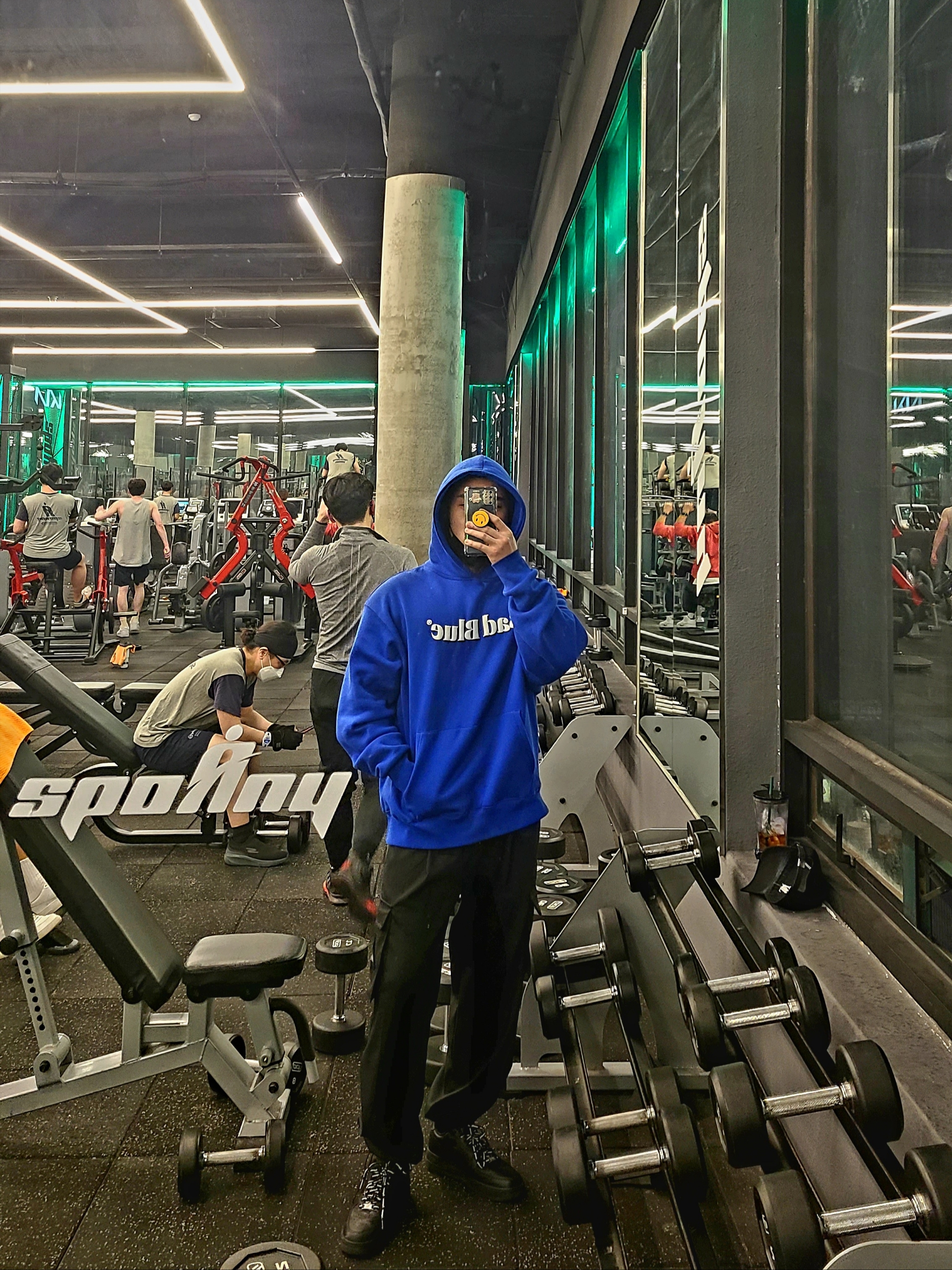 Nike x Supreme Air Force 1 Low Black 착용 스타일 - 1