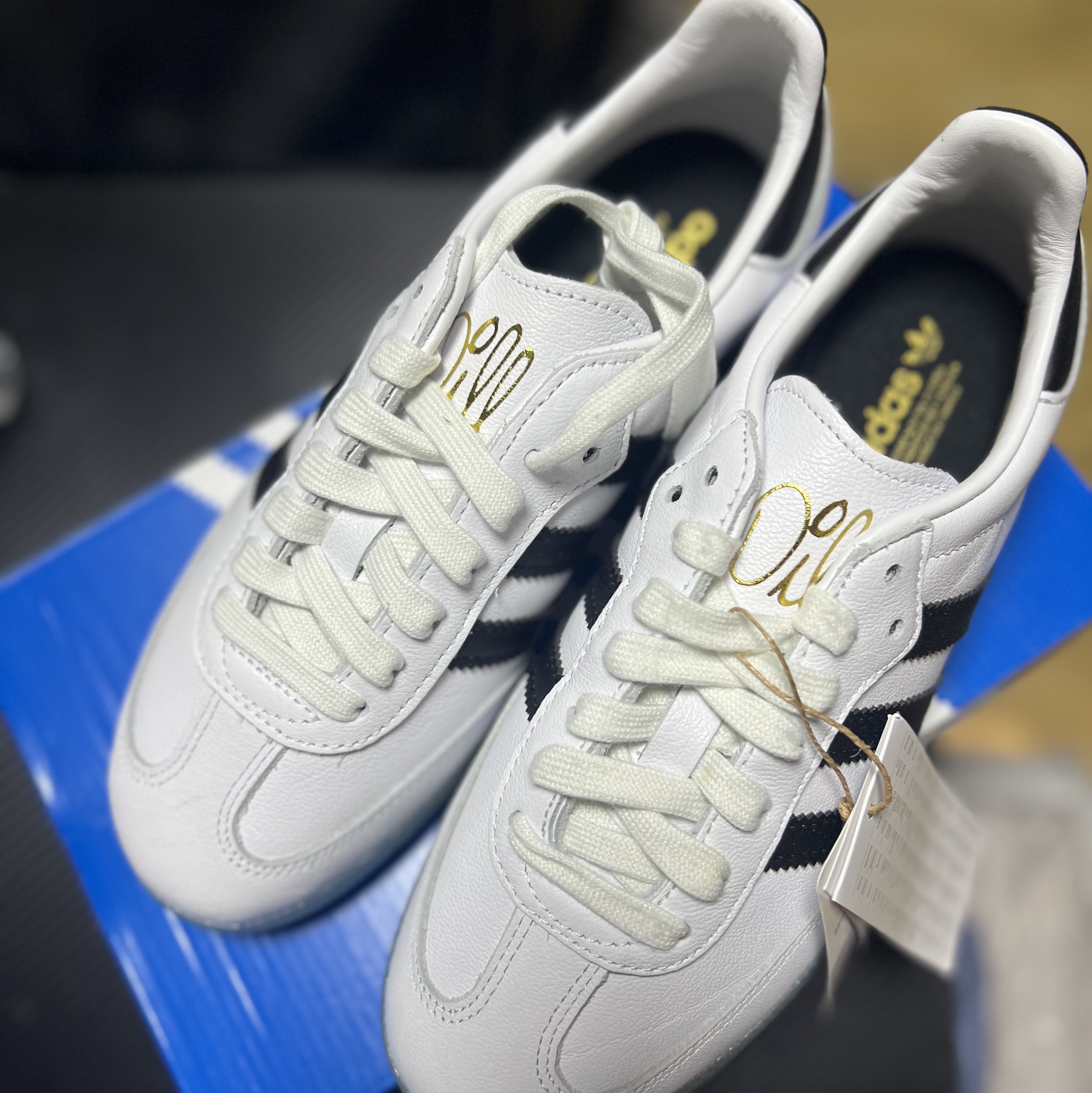 Adidas x Dill Samba White Black 착용 스타일 - 1