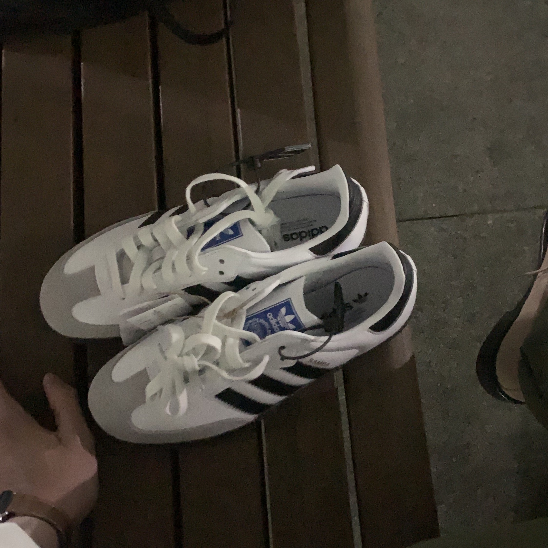 Adidas Samba OG Cloud White 착용 스타일 - 1