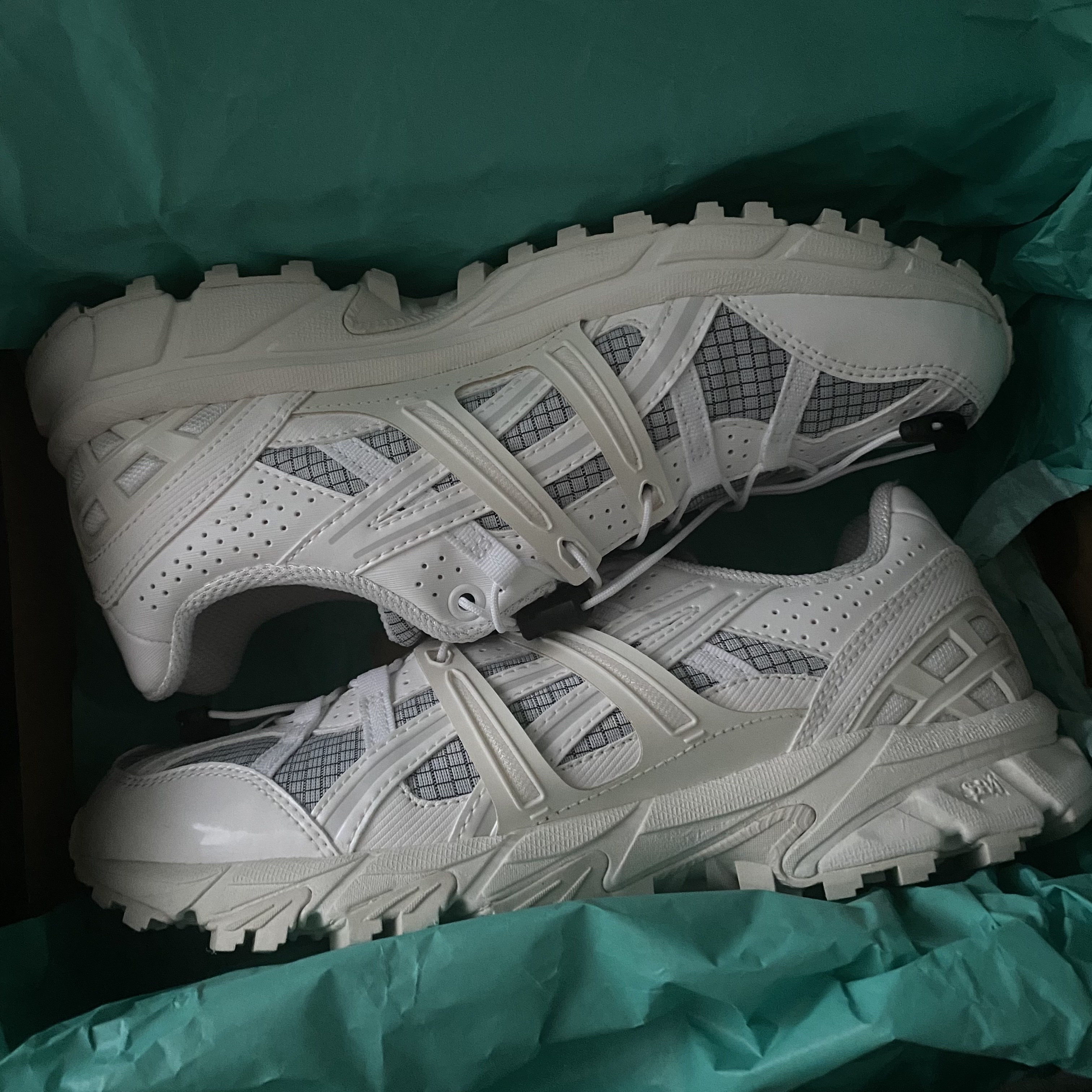 (W) Asics x Matin Kim Gel-Sonoma 15-50 Glacier Grey White 착용 스타일