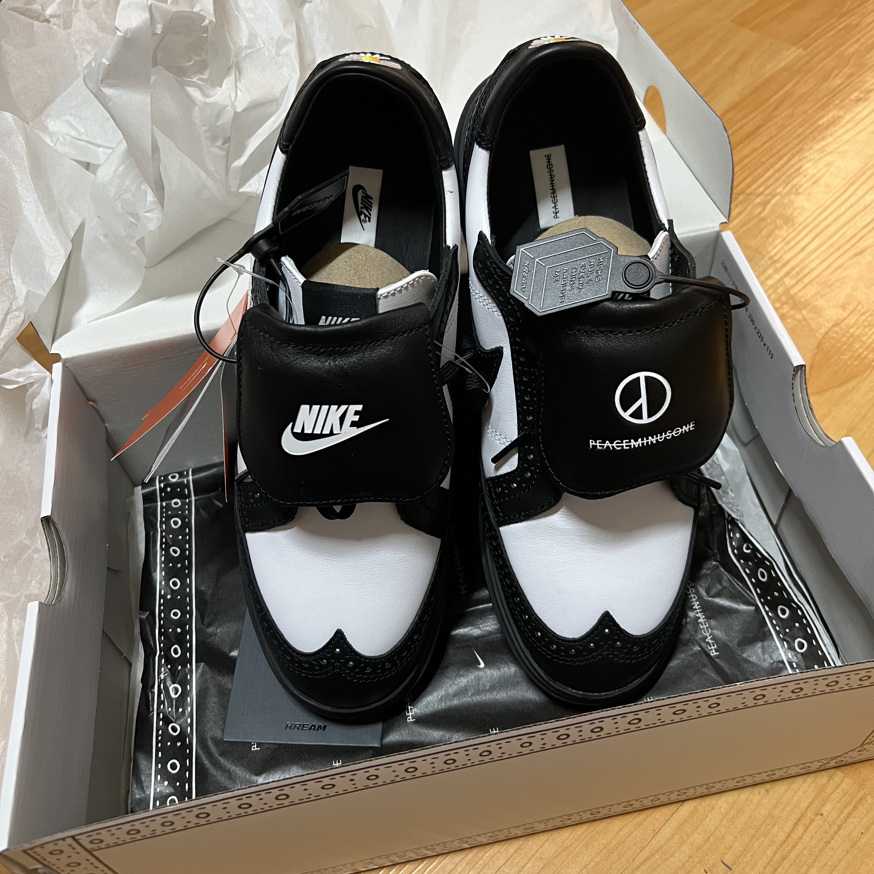 Nike x Peaceminusone Kwondo1 Black and White, Nike Dunk Low Retro Black 착용 스타일 - 2