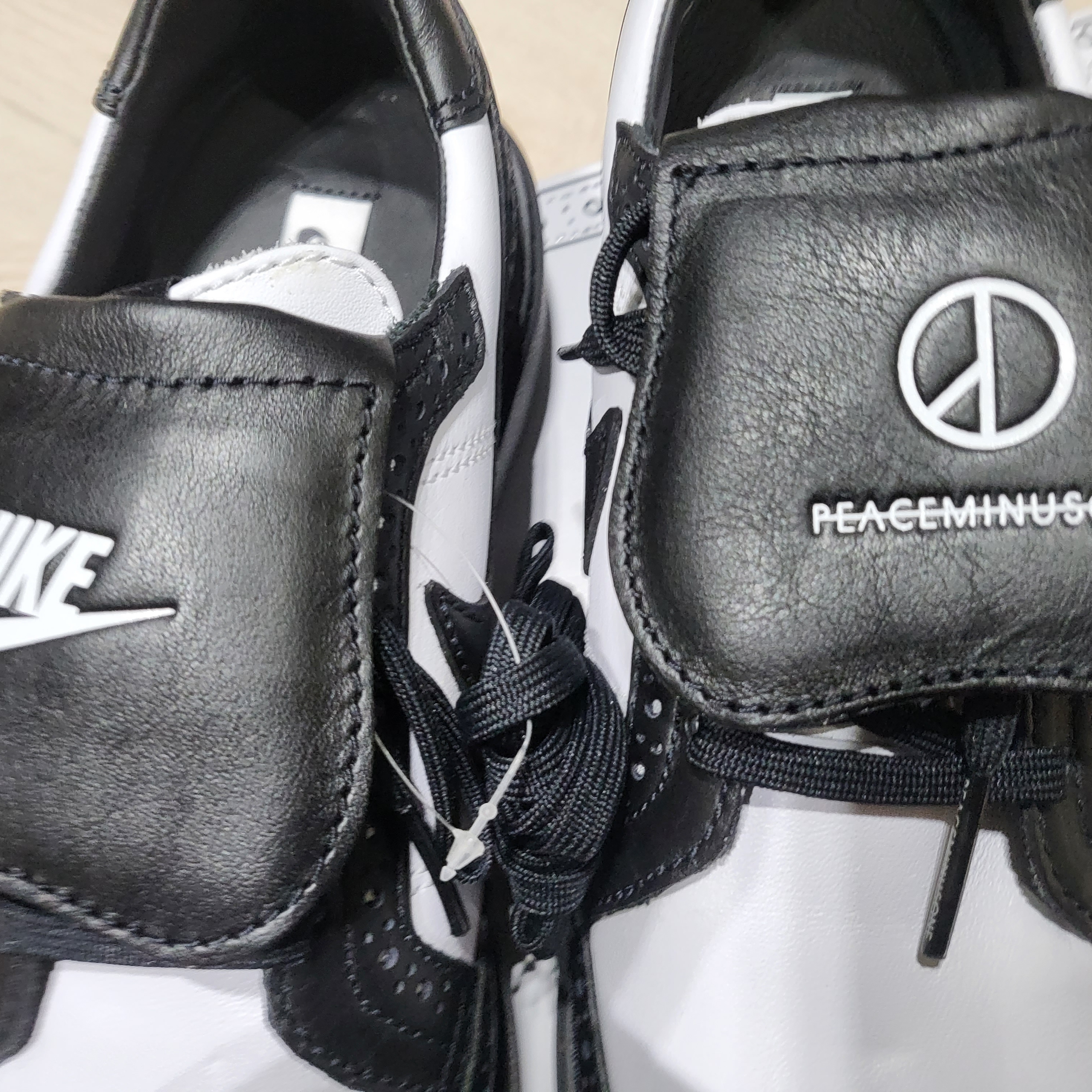 Nike x Peaceminusone Kwondo1 Black and White 착용 스타일 - 1