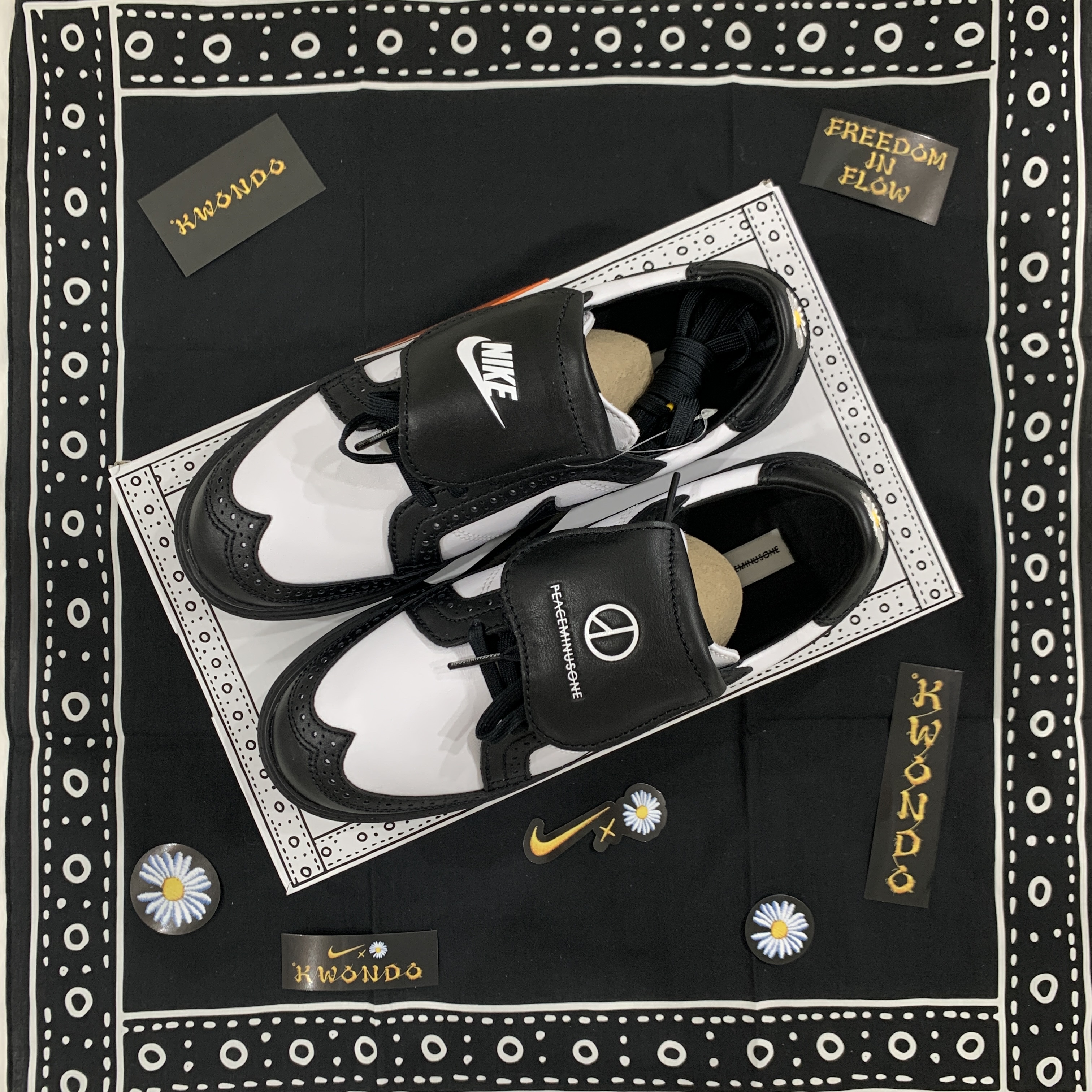 Nike x Peaceminusone Kwondo1 Black and White 착용 스타일 - 1