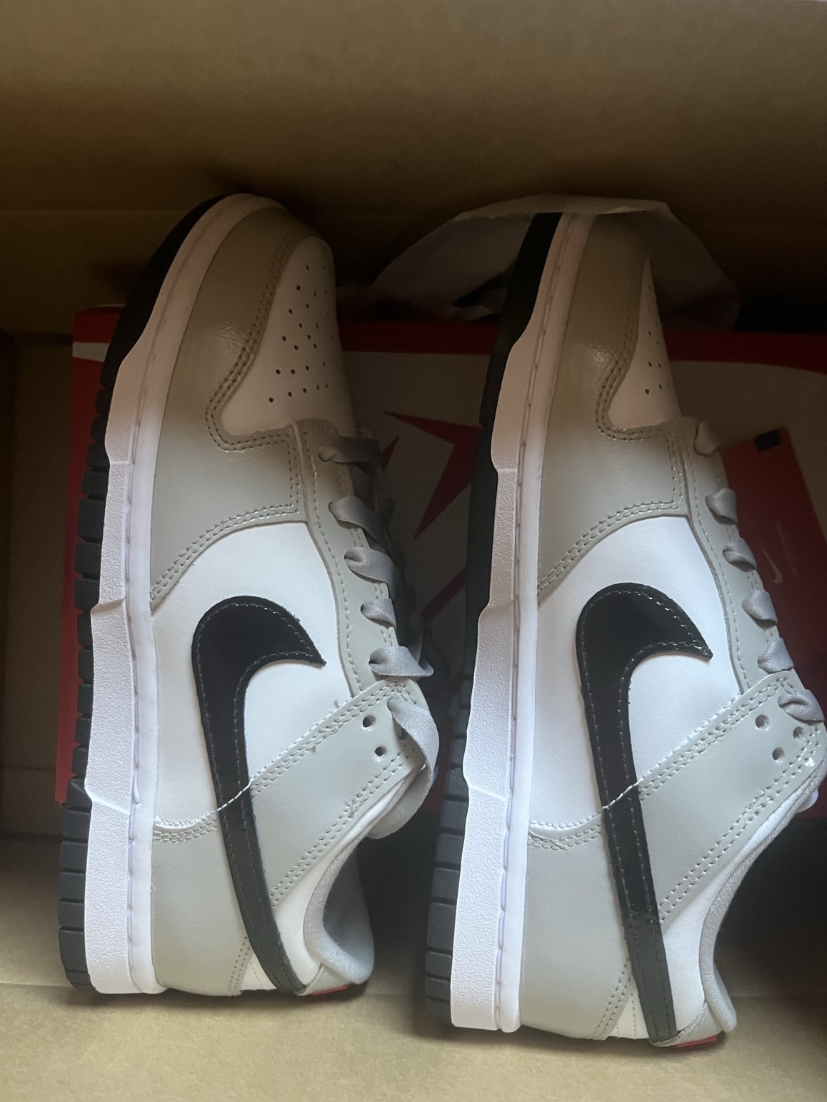(W) Nike Dunk Low Essential Light Iron Ore Black 착용 스타일