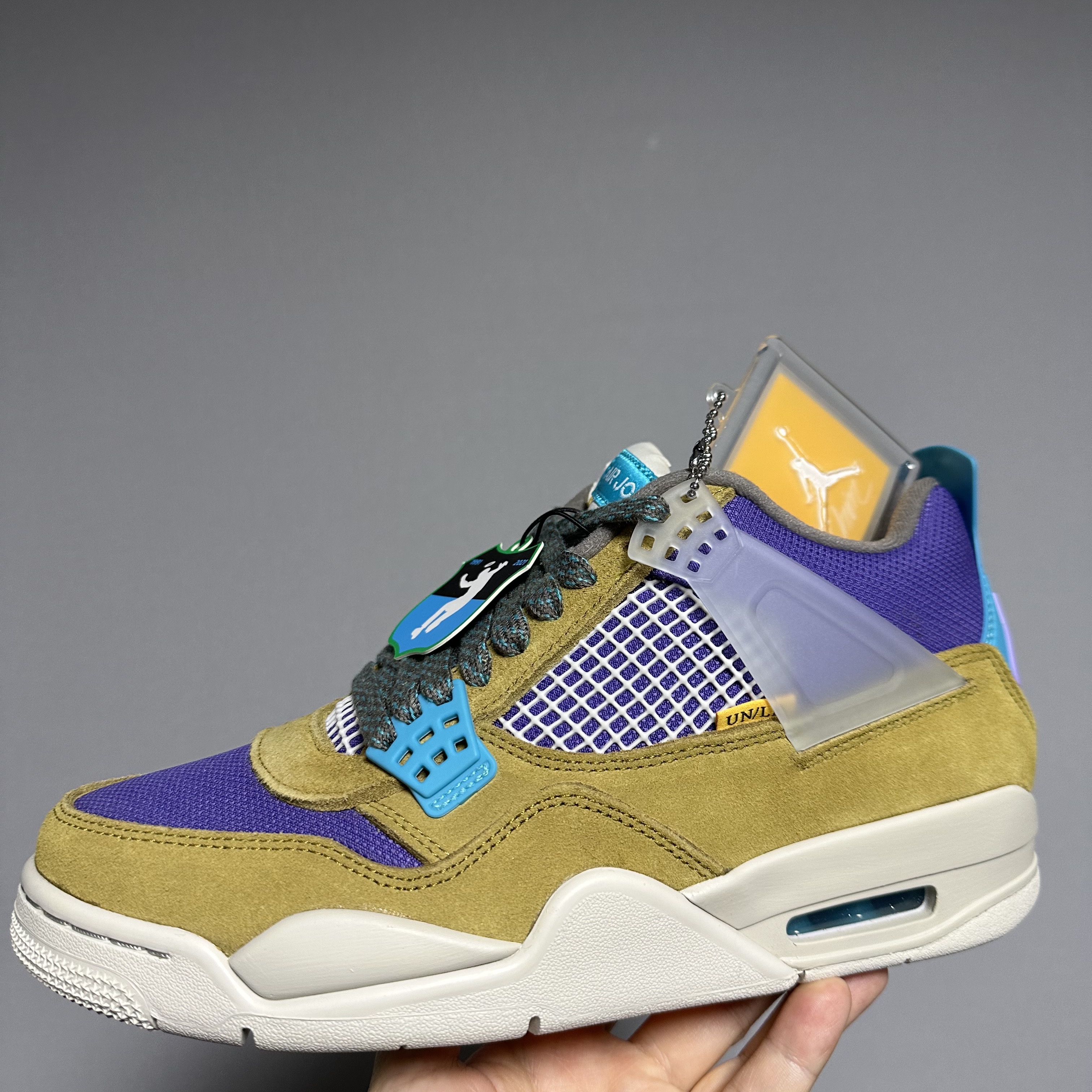 Jordan 4 x Union Retro SP Desert Moss 착용 스타일 - 1