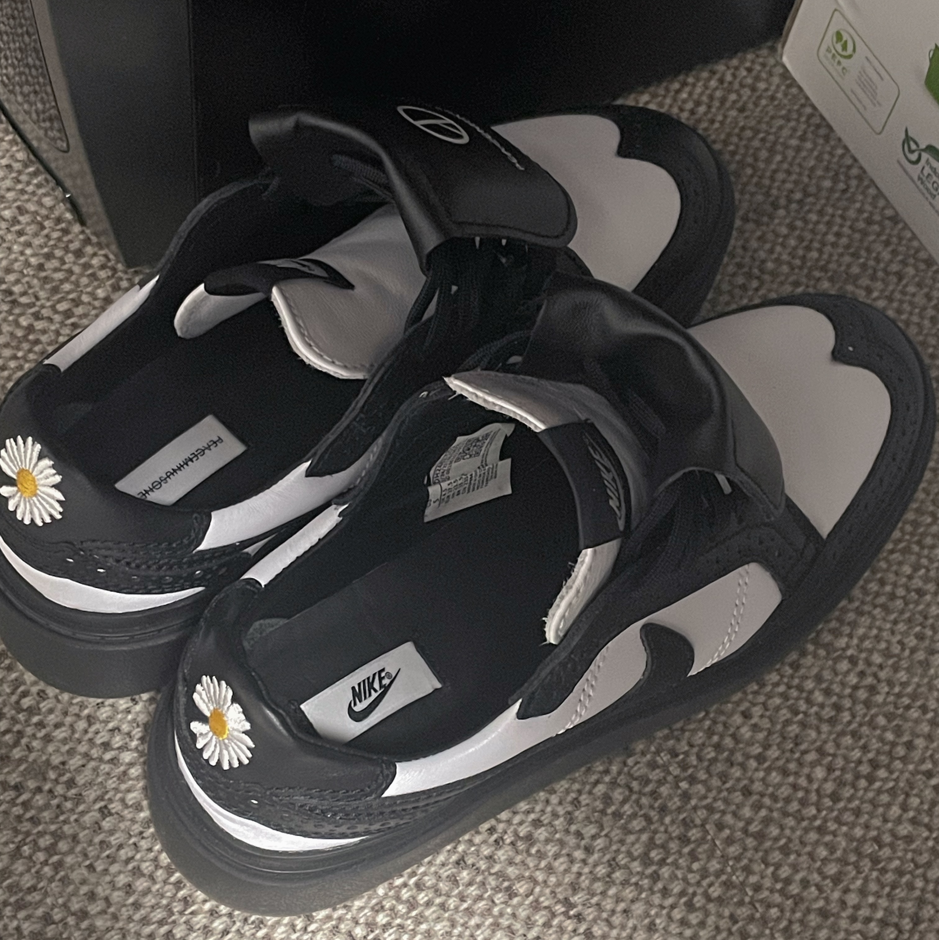Nike x Peaceminusone Kwondo1 Black and White 착용 스타일