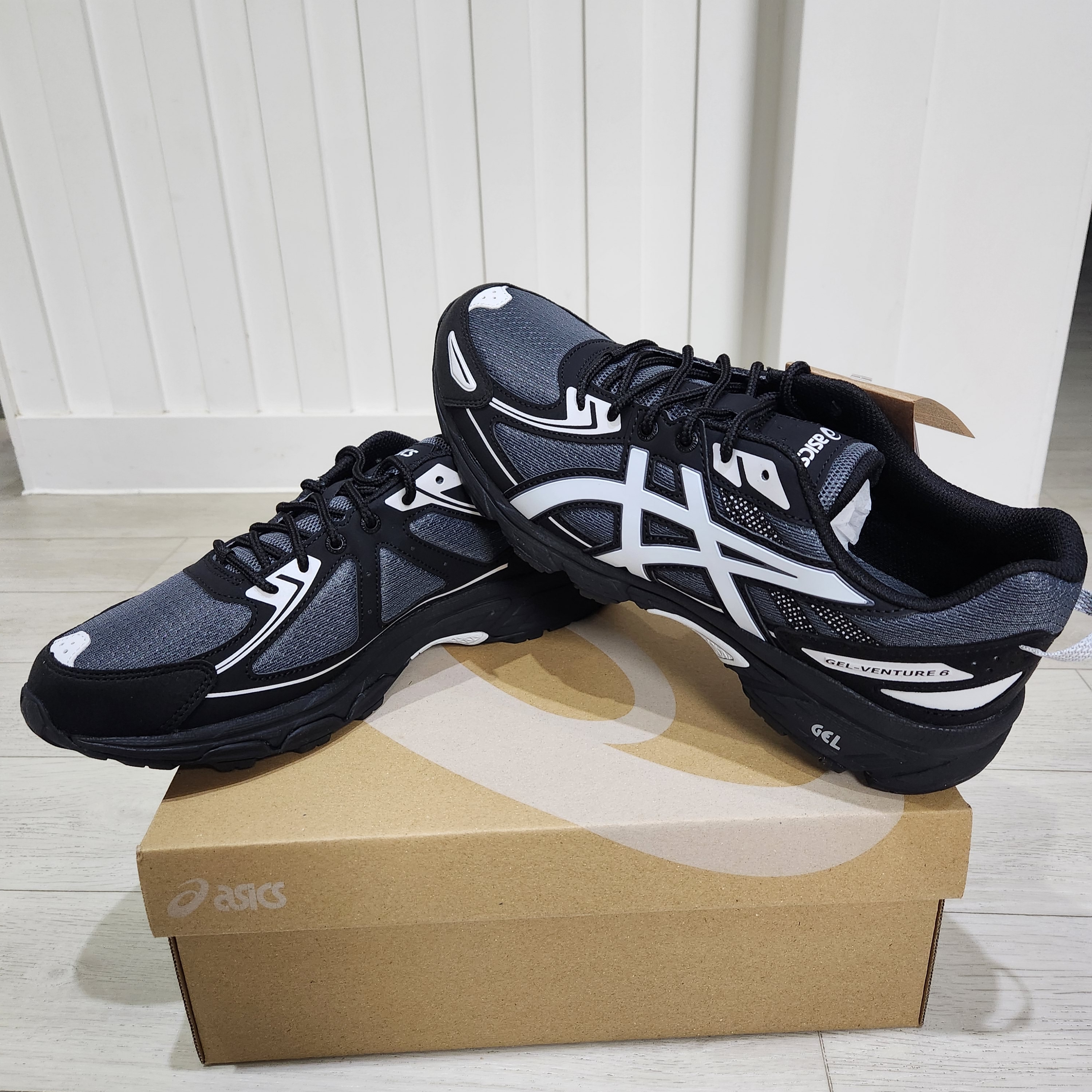 Asics Gel-Venture 6 Carrier Grey 착용 스타일