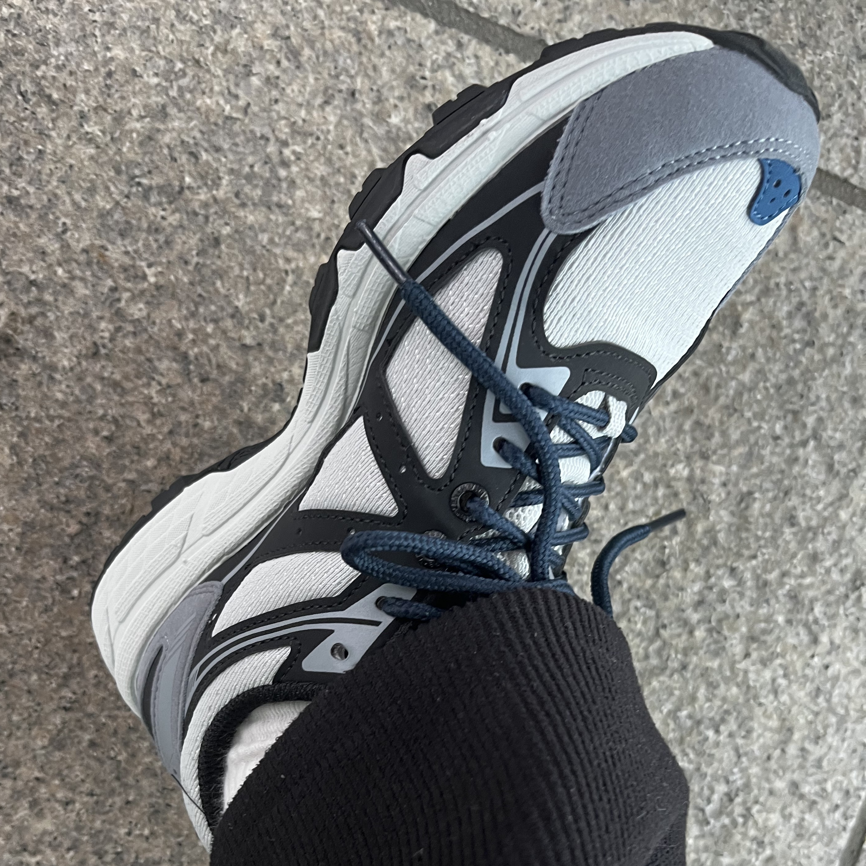Asics Gel-Venture 6 SPS Glacier Grey 착용 스타일