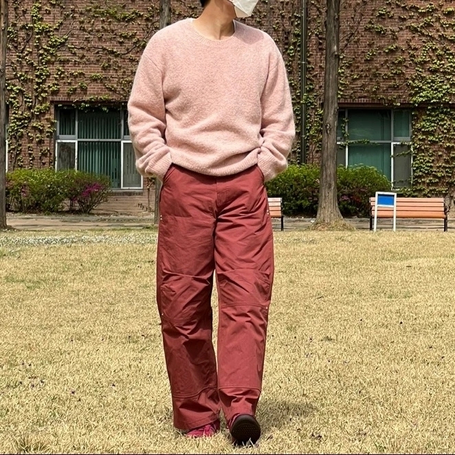 Adidas Tobacco Gruen Collegiate Burgundy 착용 스타일 - 5