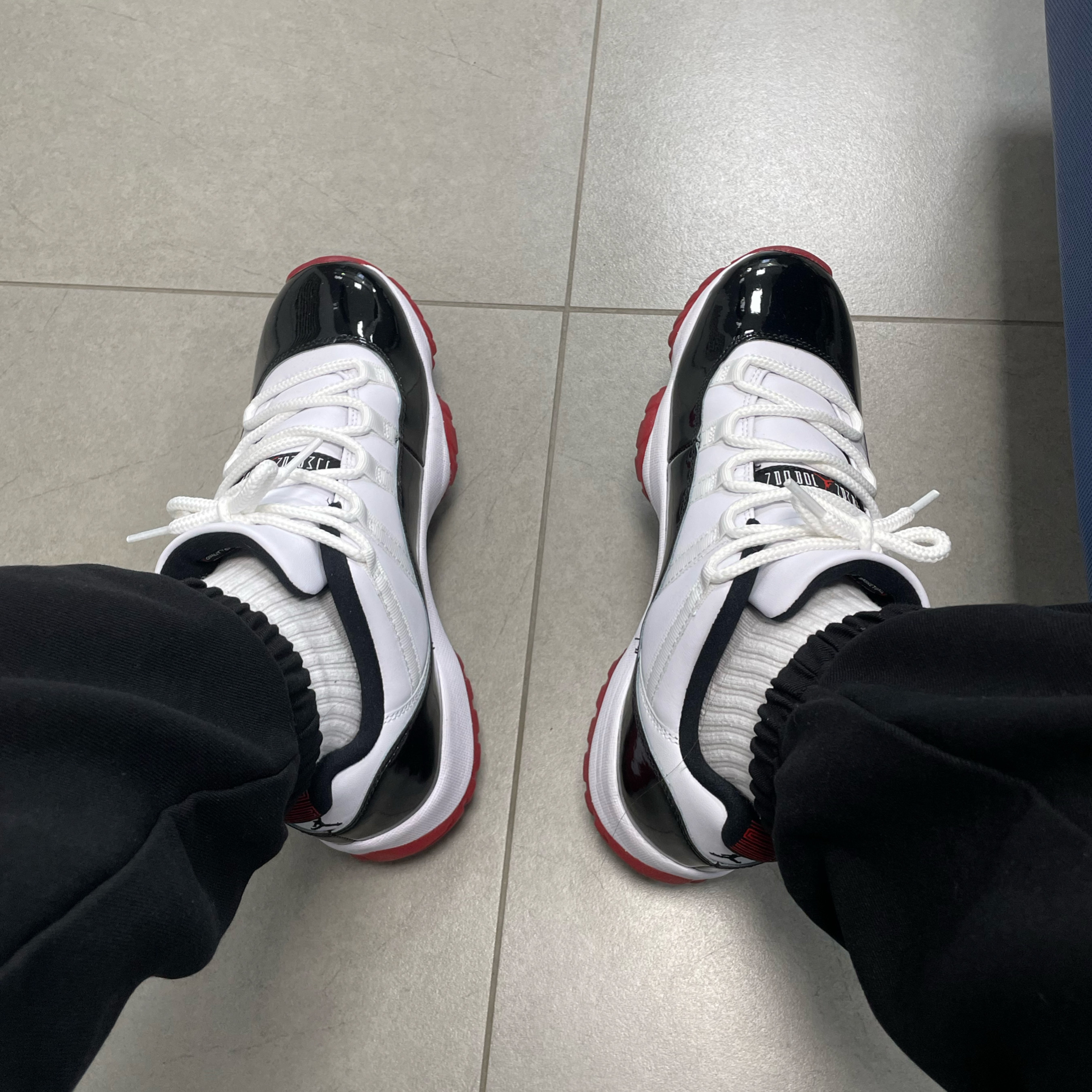 Jordan 11 Retro Low Concord Bred 착용 스타일