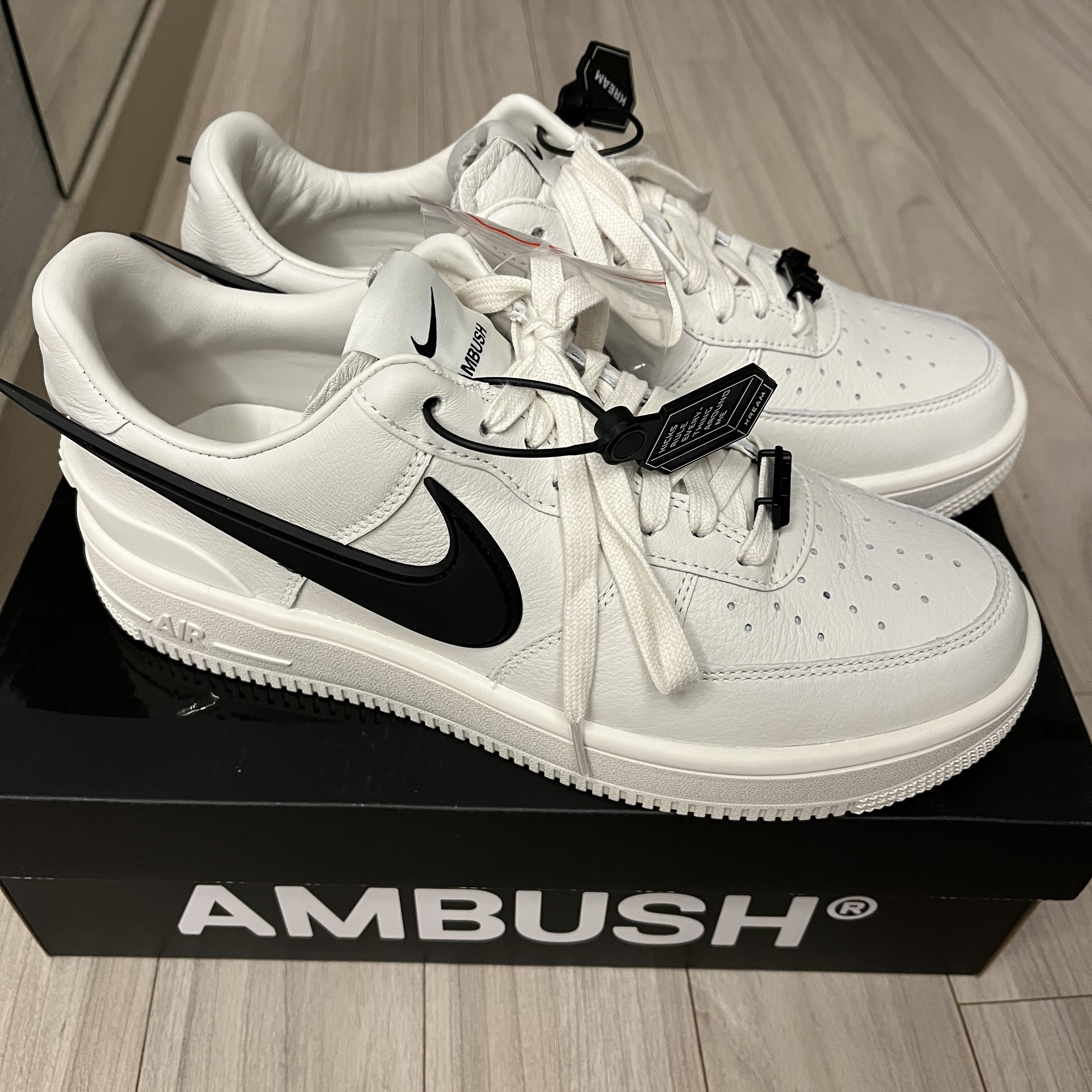 Nike x Ambush Air Force 1 Low SP Phantom 착용 스타일