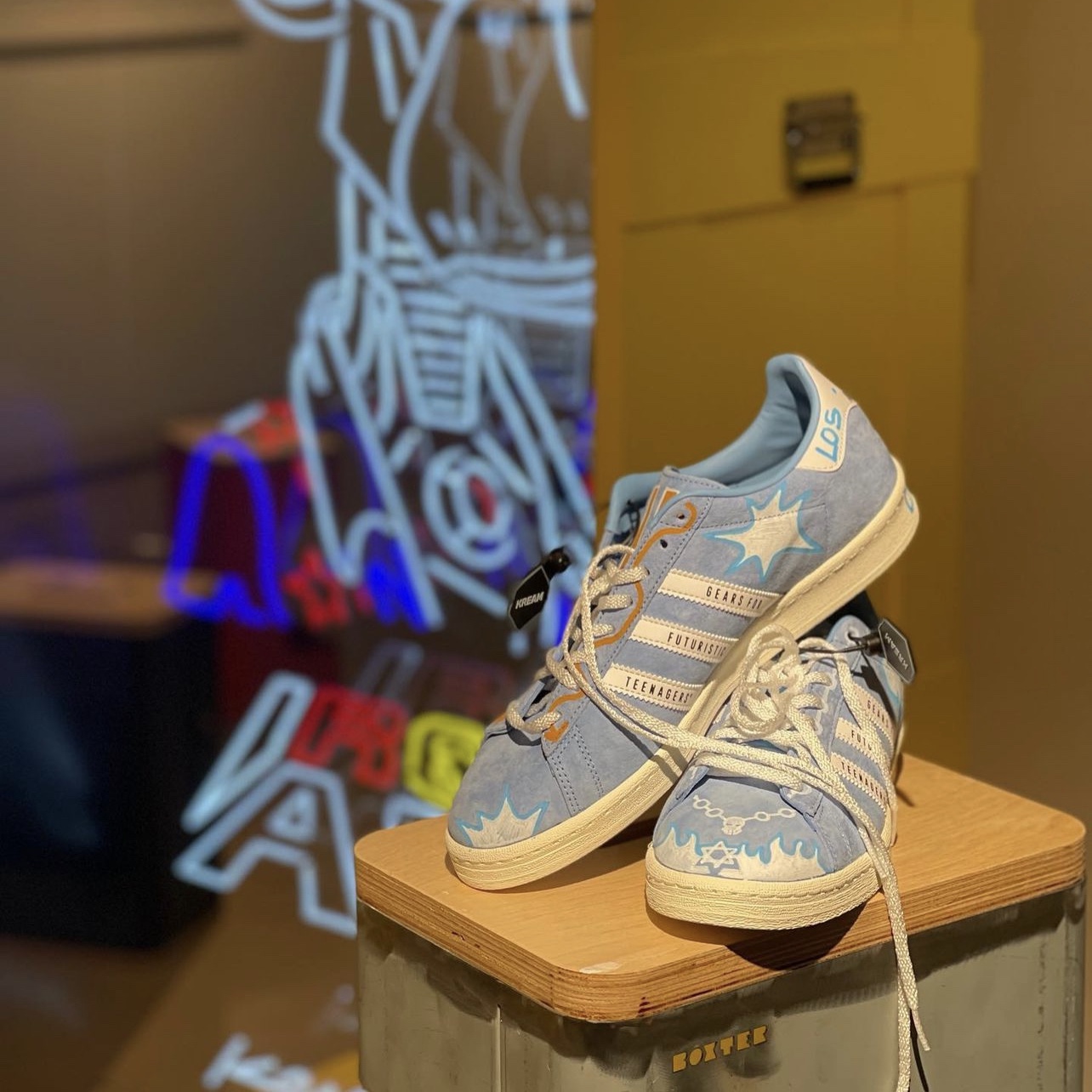 Adidas x Human Made Campus Light Blue 착용 스타일 - 1