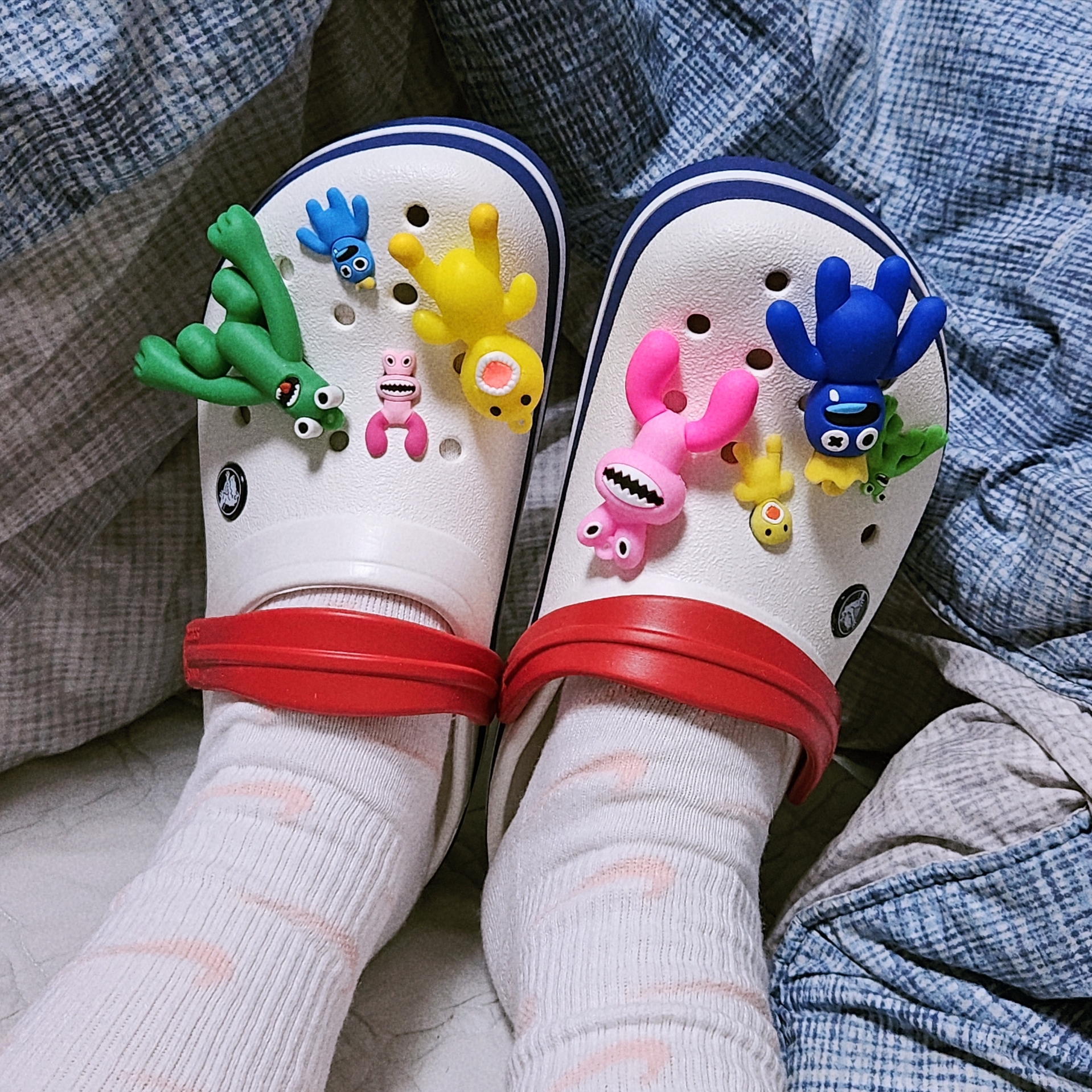 (Kids) Nike Everyday Plus Socks Pink White (6 Pack/Korean Ver.), Crocs Crocband Clog White Blue Jean 착용 스타일 - 1