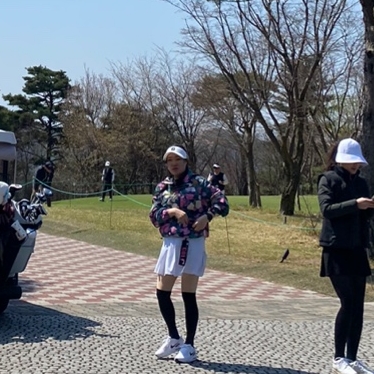 Supreme x The North Face Trekking Convertible Jacket Flowers - 22SS 착용 스타일