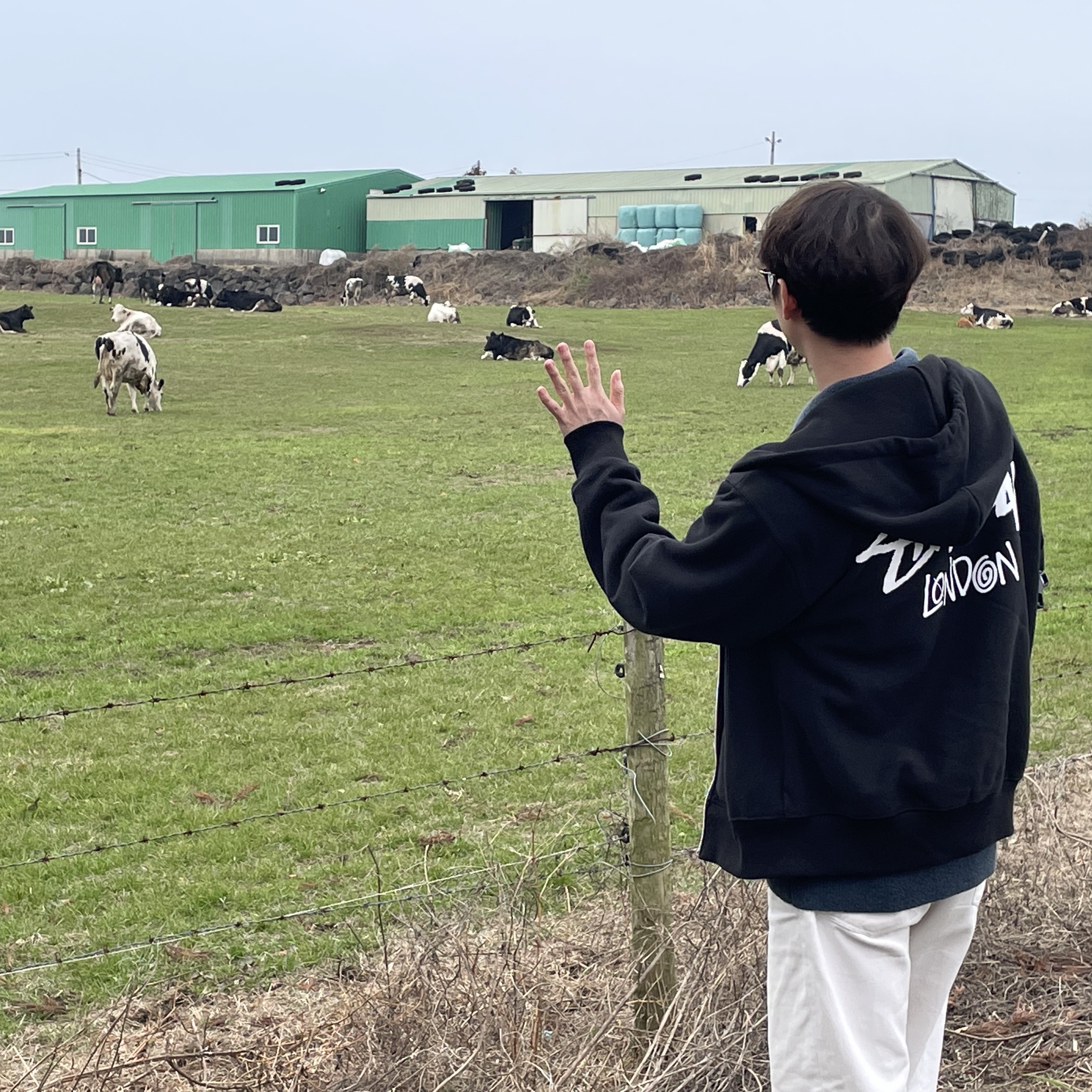 Stussy Stock London Zip Hoodie Black 착용 스타일