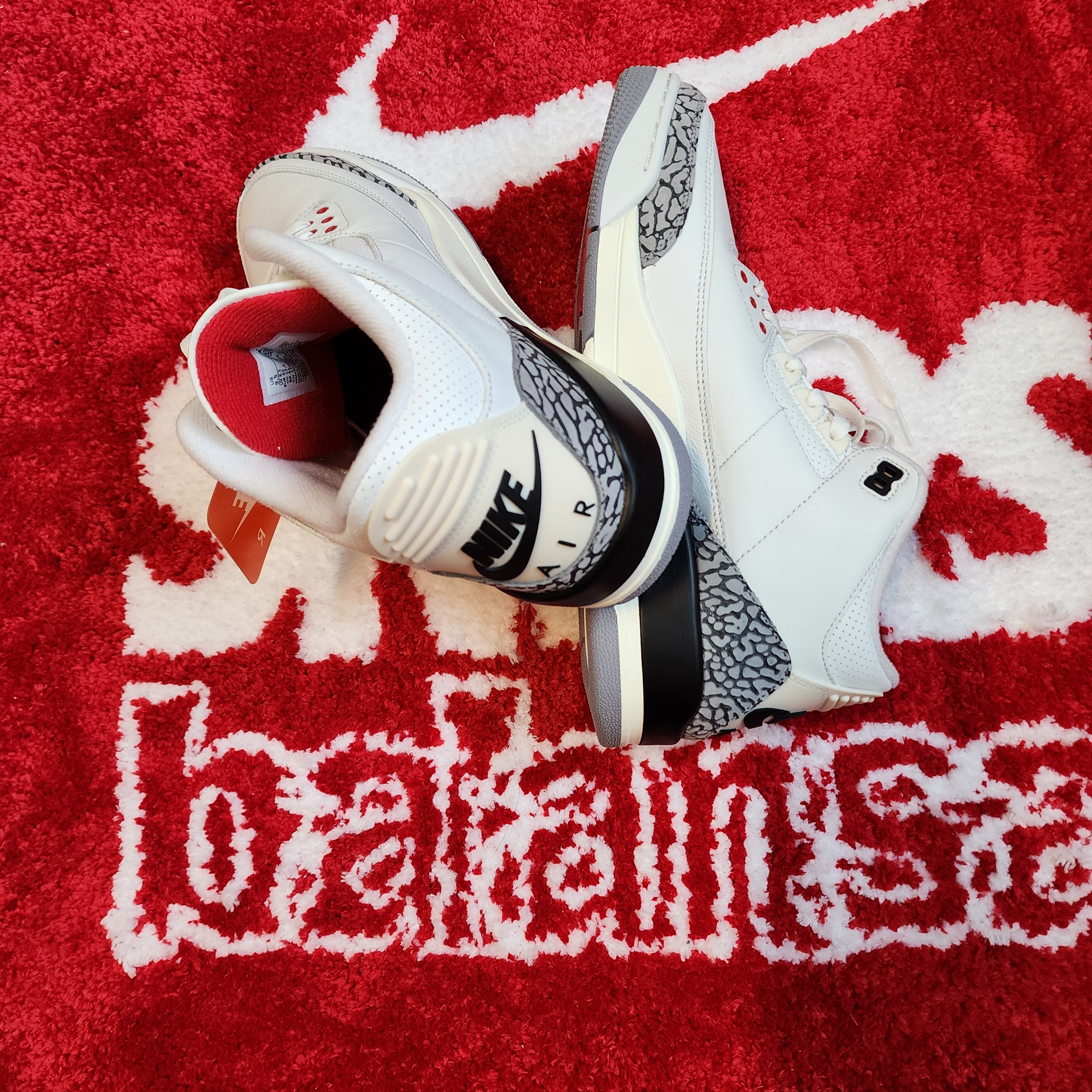 Jordan 3 Retro White Cement Reimagined 착용 스타일 - 3