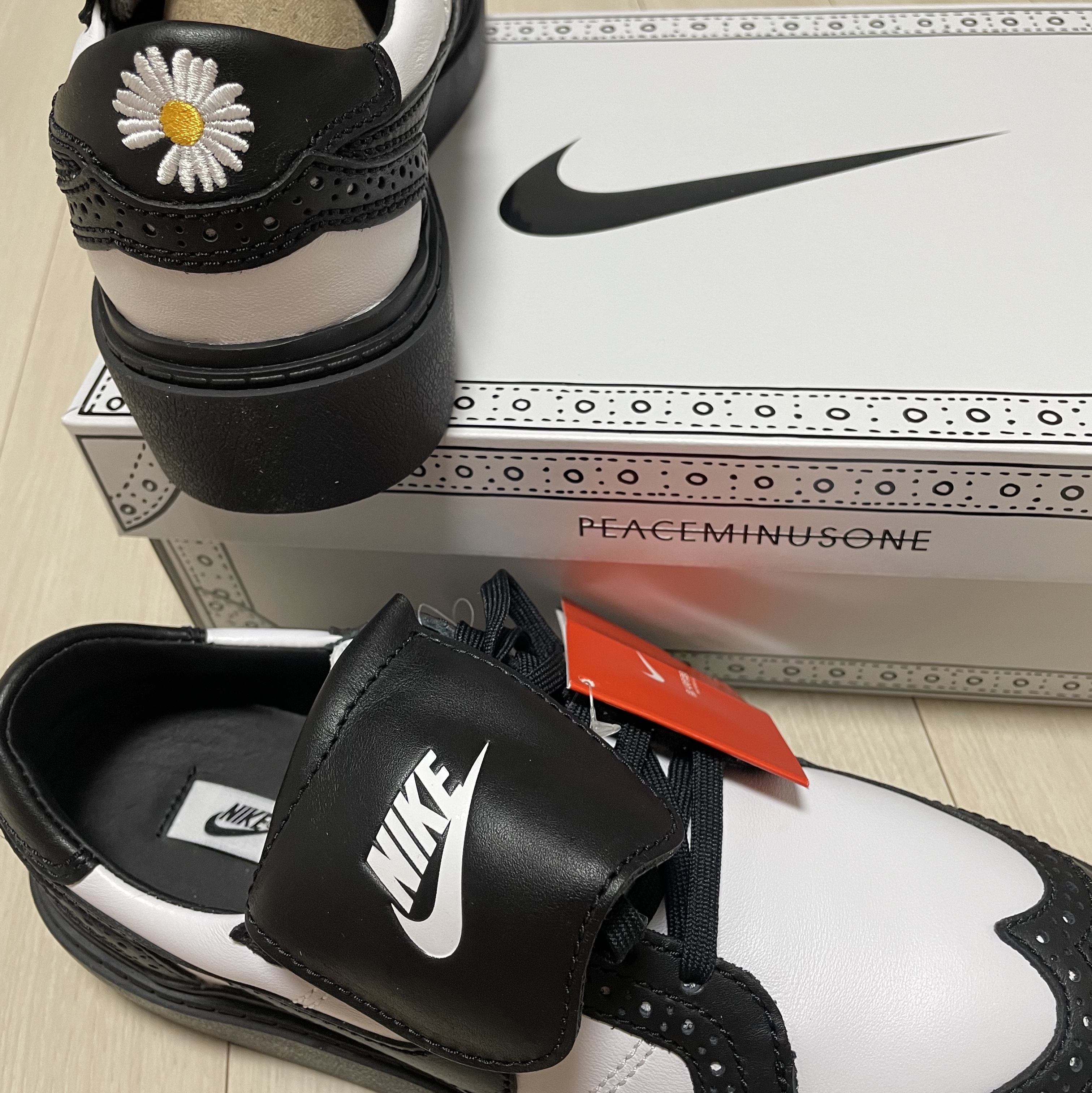 Nike x Peaceminusone Kwondo1 Black and White 착용 스타일 - 2