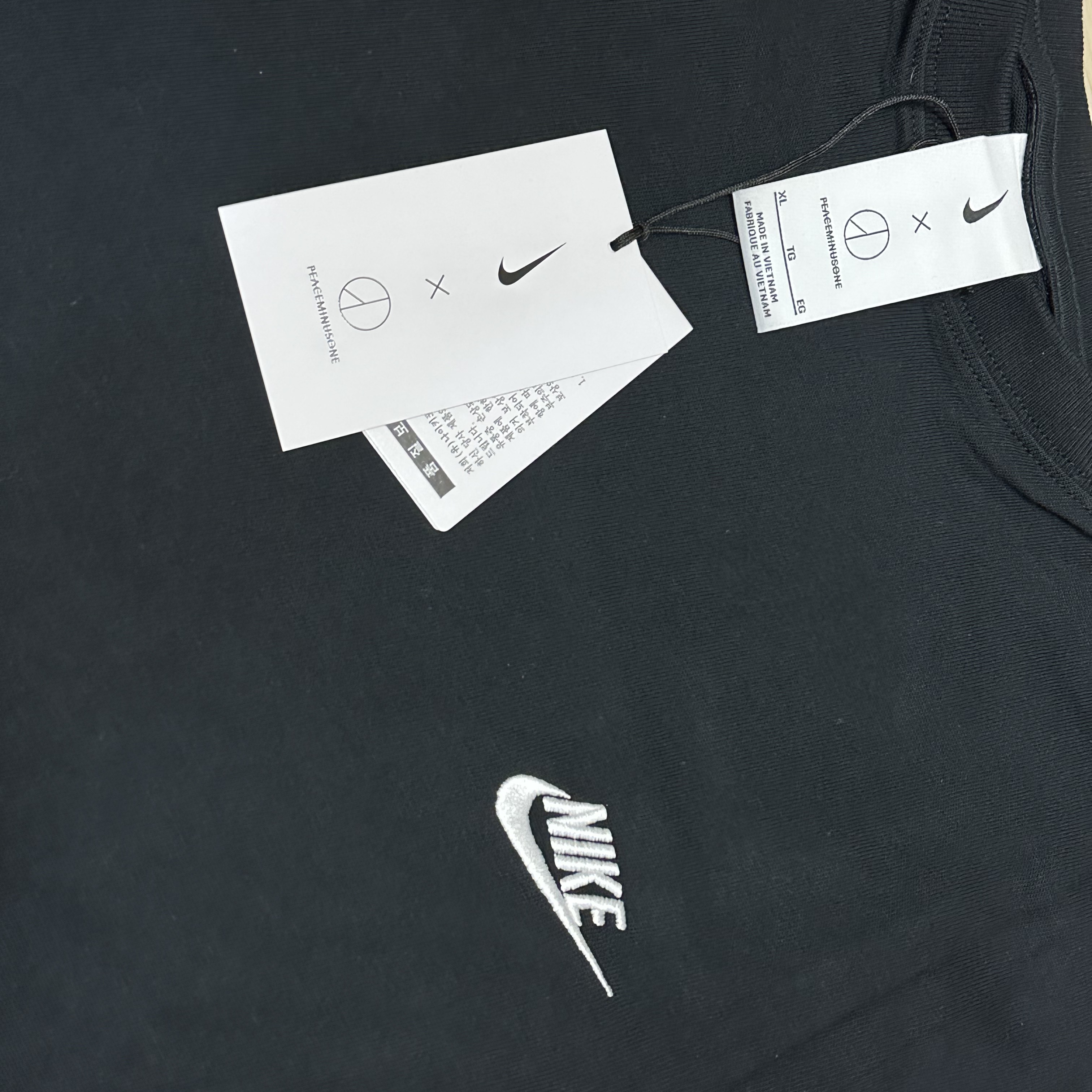 Nike x Peaceminusone LS T-Shirt Black (DR0098-010) 착용 스타일 - 2