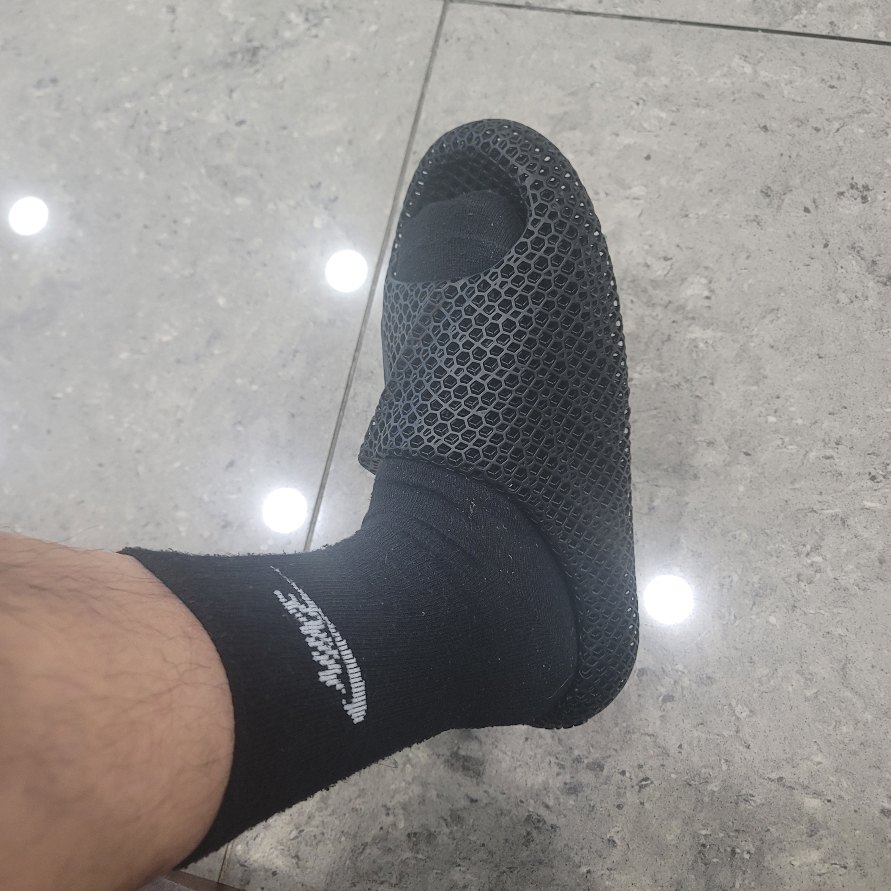 Asics Actibreeze 3D Sandal Black 착용 스타일