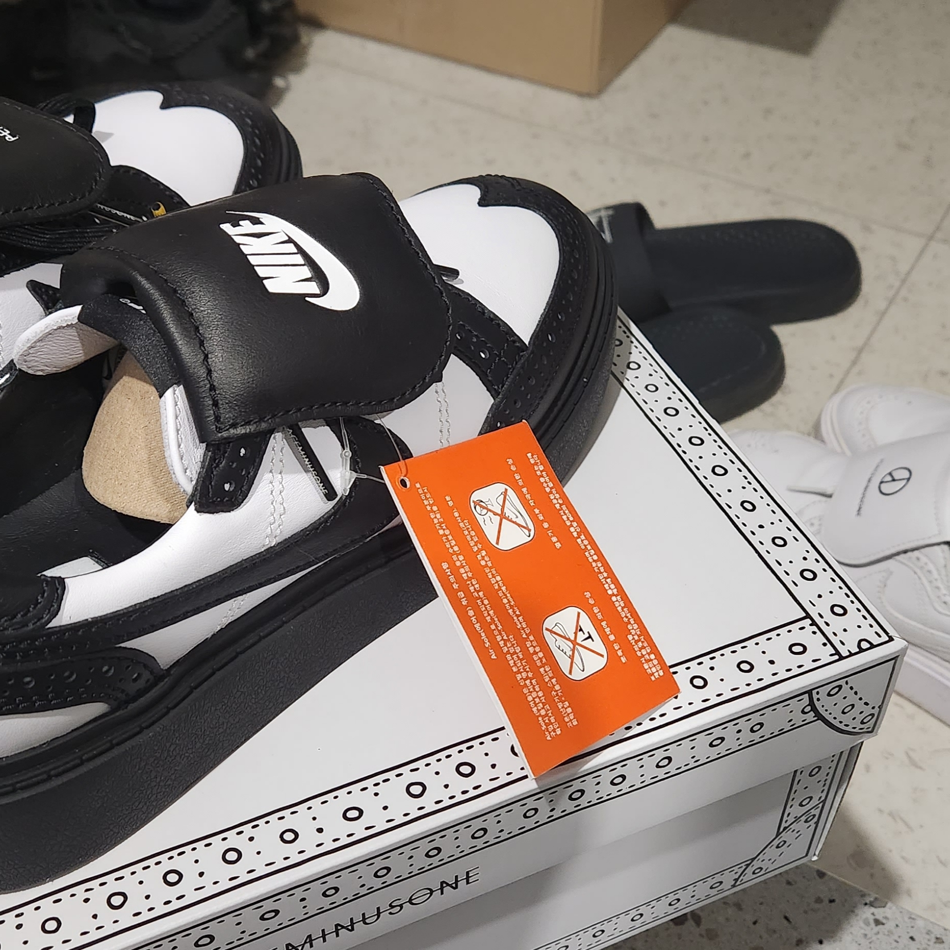 Nike x Peaceminusone Kwondo1 Black and White, Nike x Peaceminusone Kwondo1 White 착용 스타일 - 2