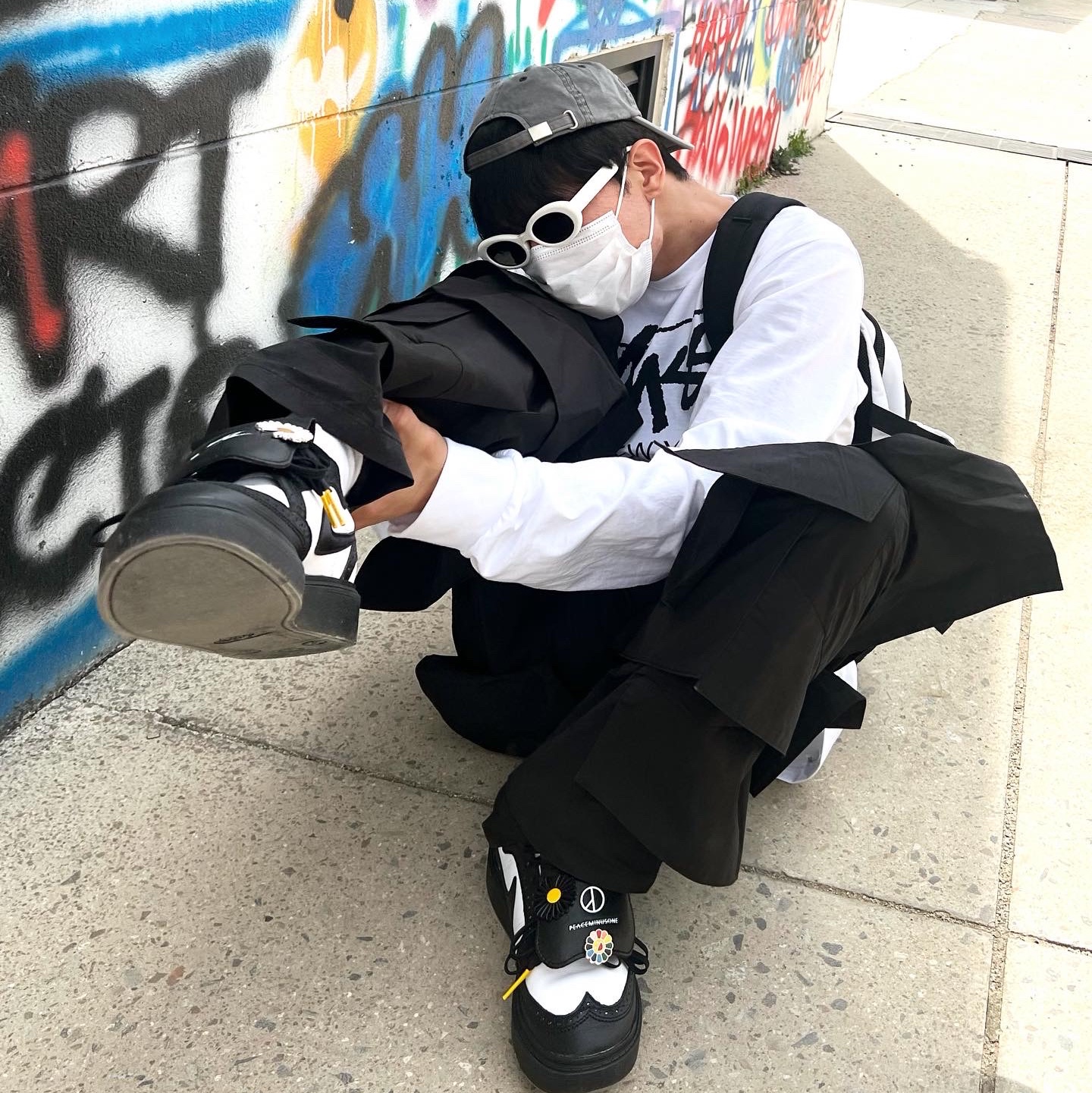 Nike x Peaceminusone Kwondo1 Black and White 착용 스타일 - 2
