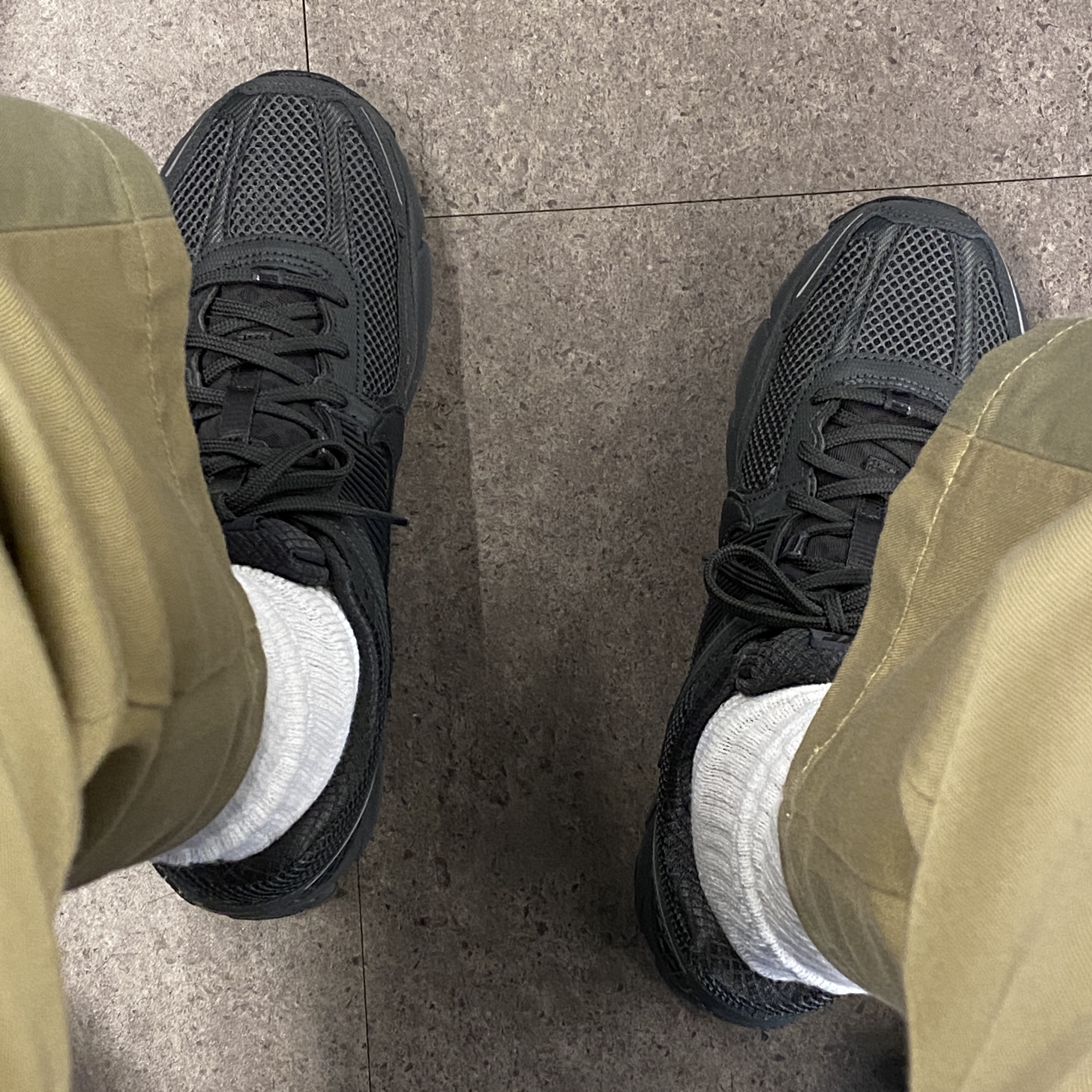 Nike Zoom Vomero 5 SP Anthracite 2023 착용 스타일
