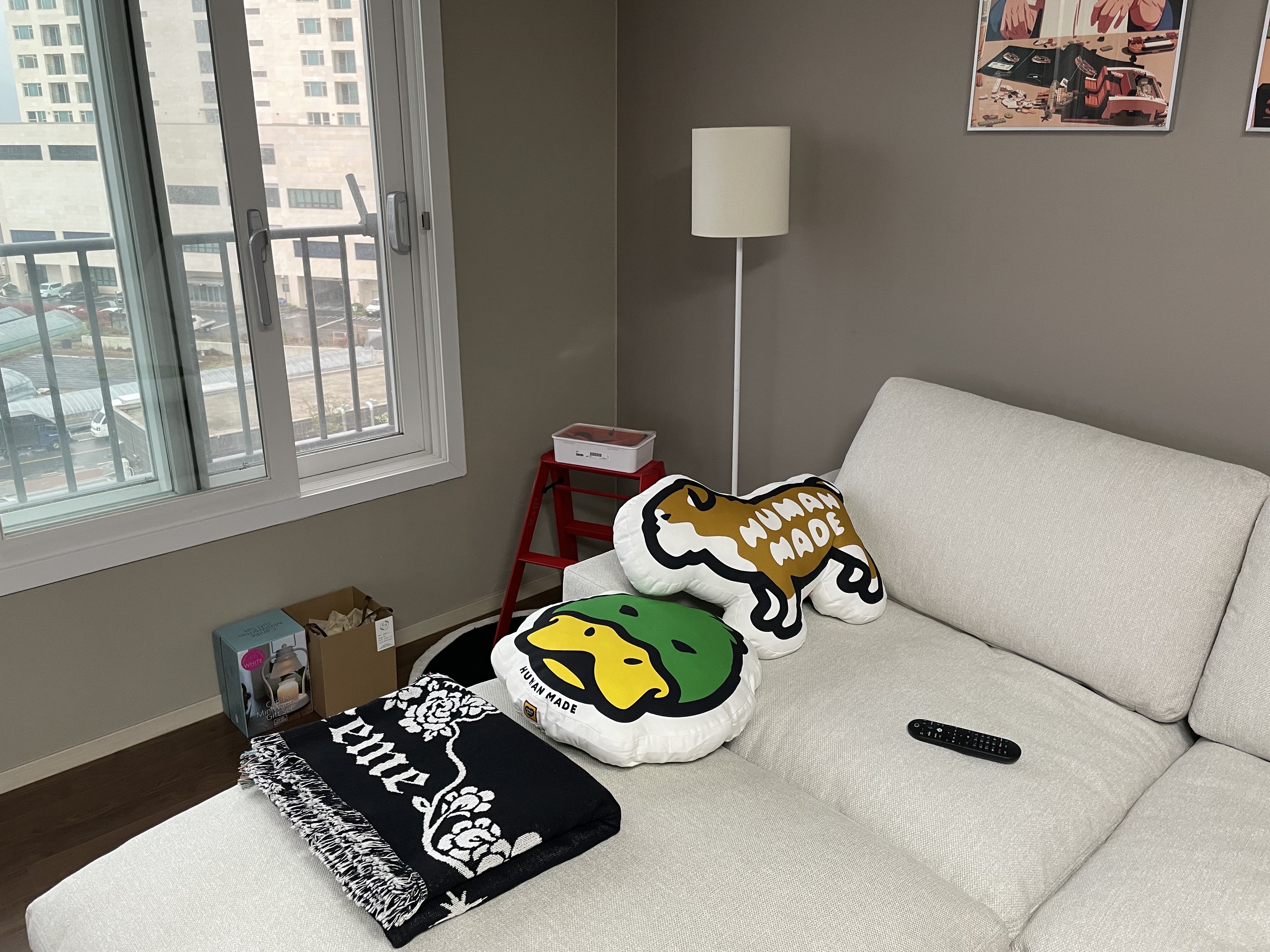 Human Made Duck Face Cushion Green, Human Made Bulldog Cushion 착용 스타일 - 2