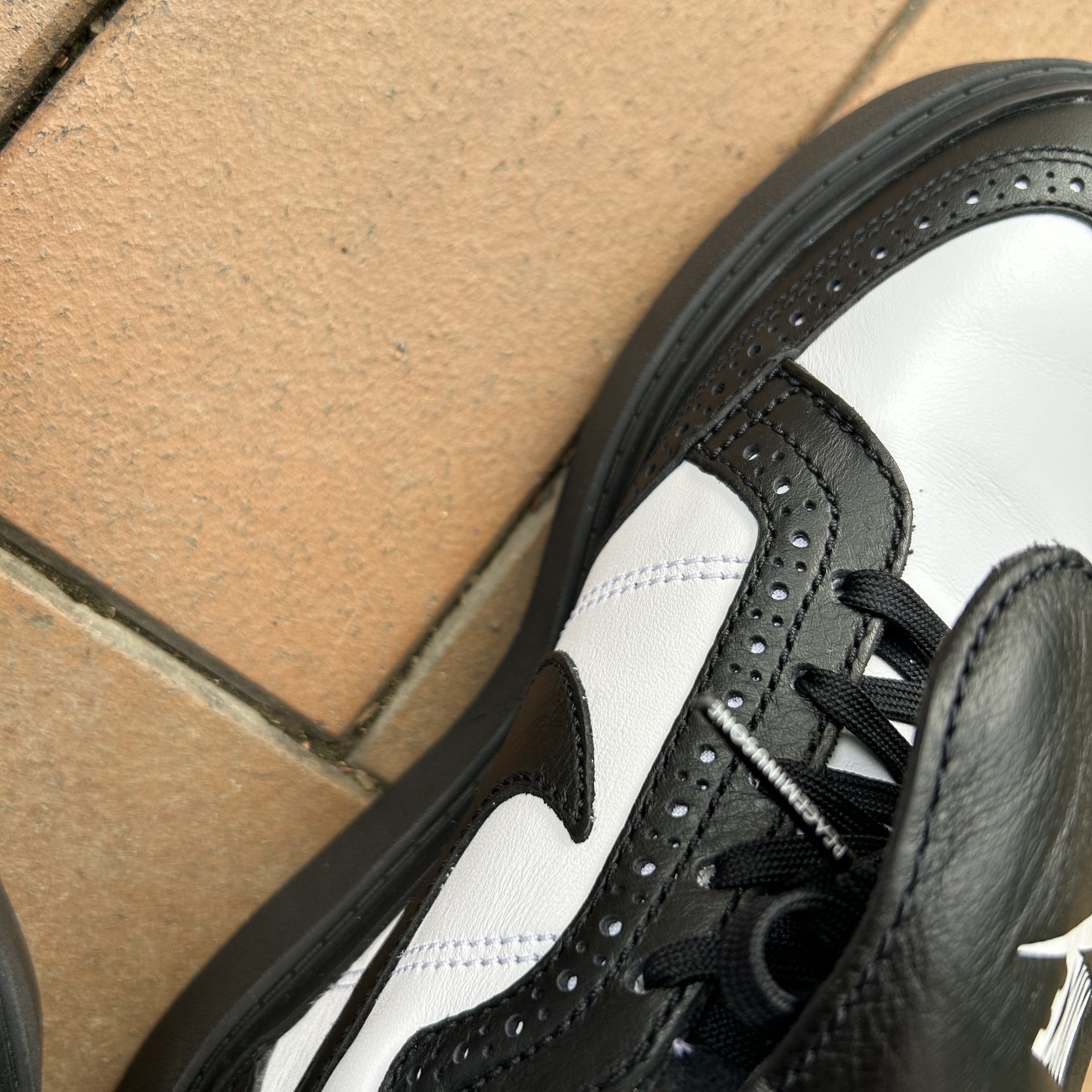 Nike x Peaceminusone Kwondo1 Black and White 착용 스타일 - 2