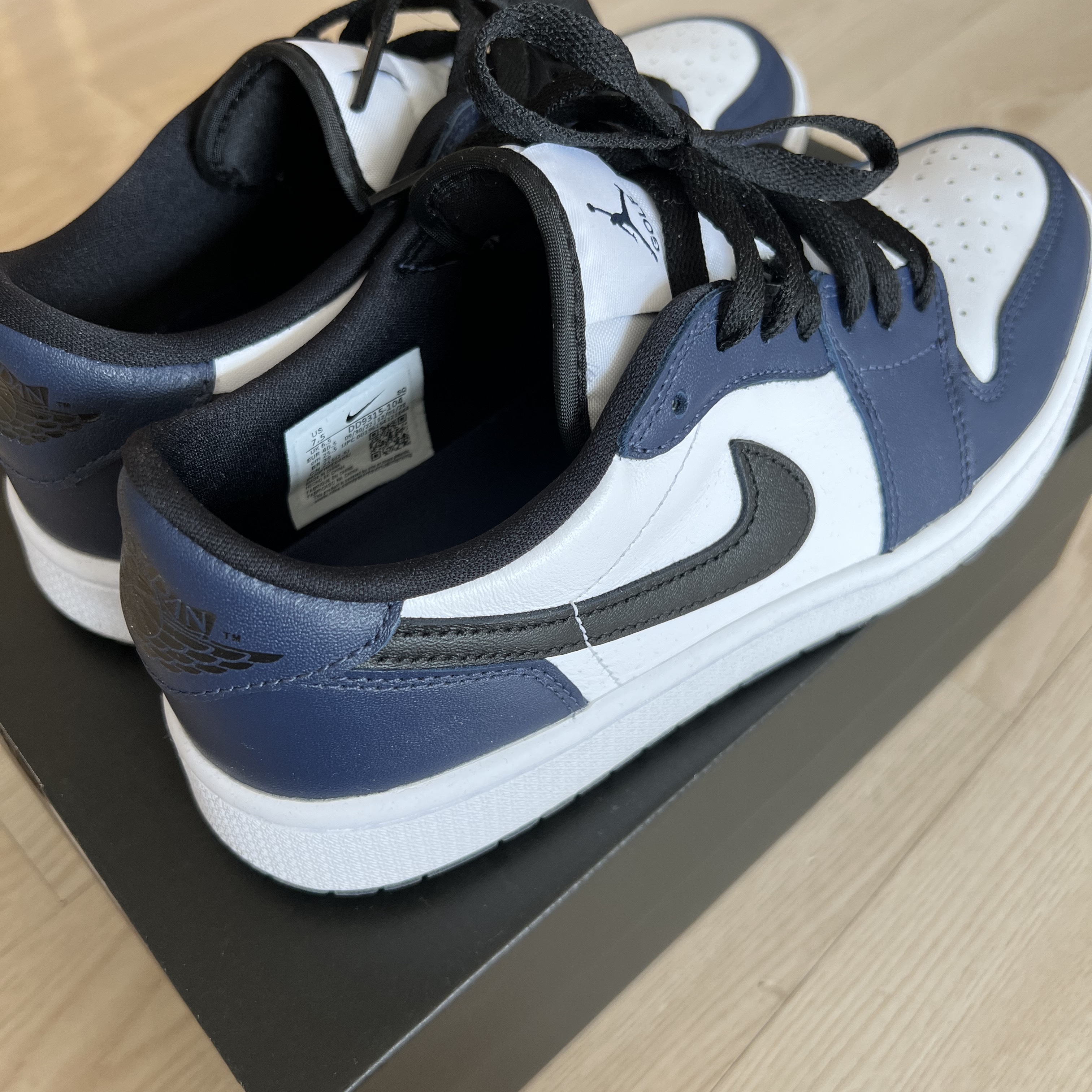 Jordan 1 Low Golf Midnight Navy 착용 스타일 - 1