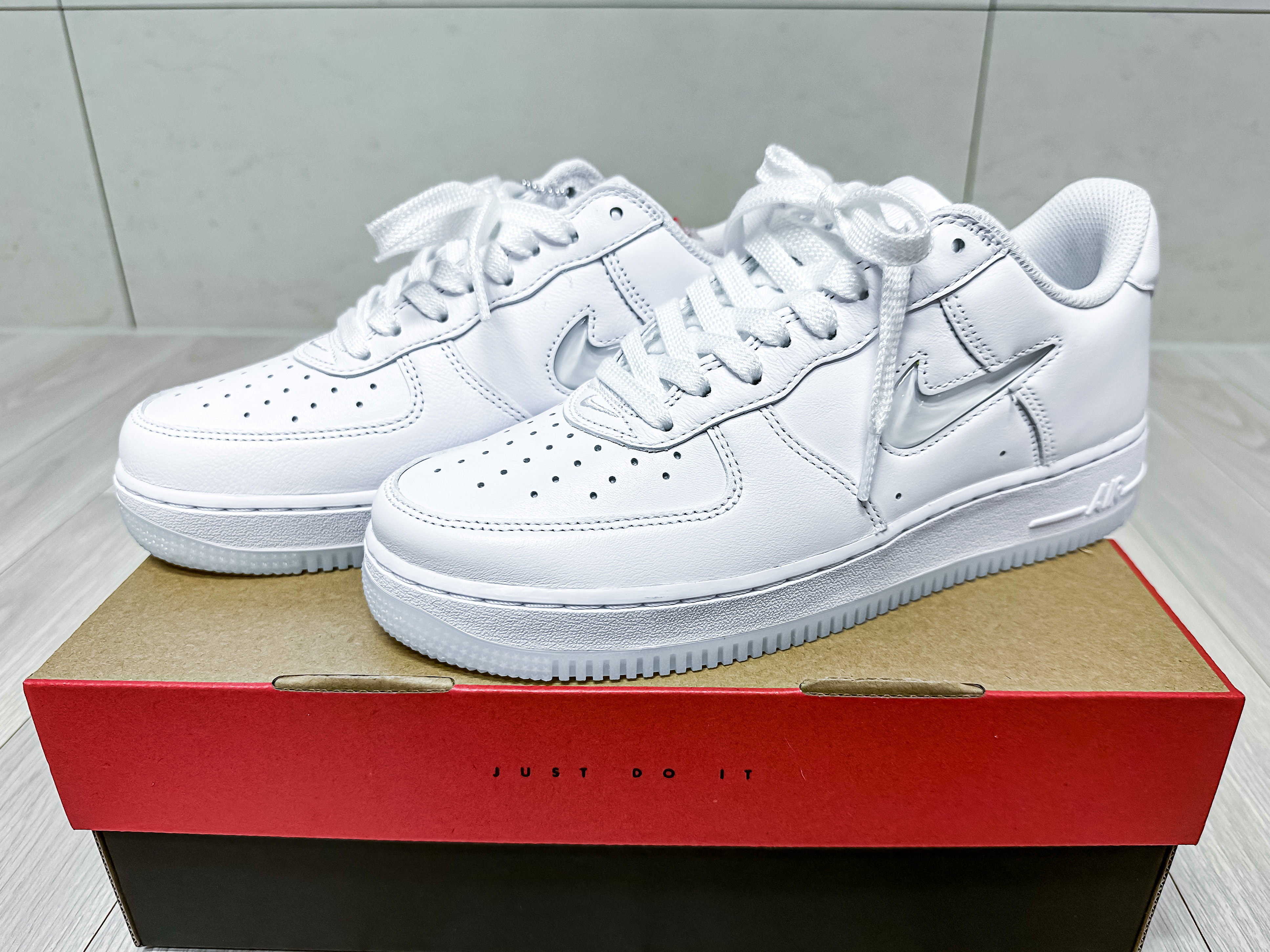 Nike Air Force 1 Low Color of The Month White Jewel 착용 스타일 - 1