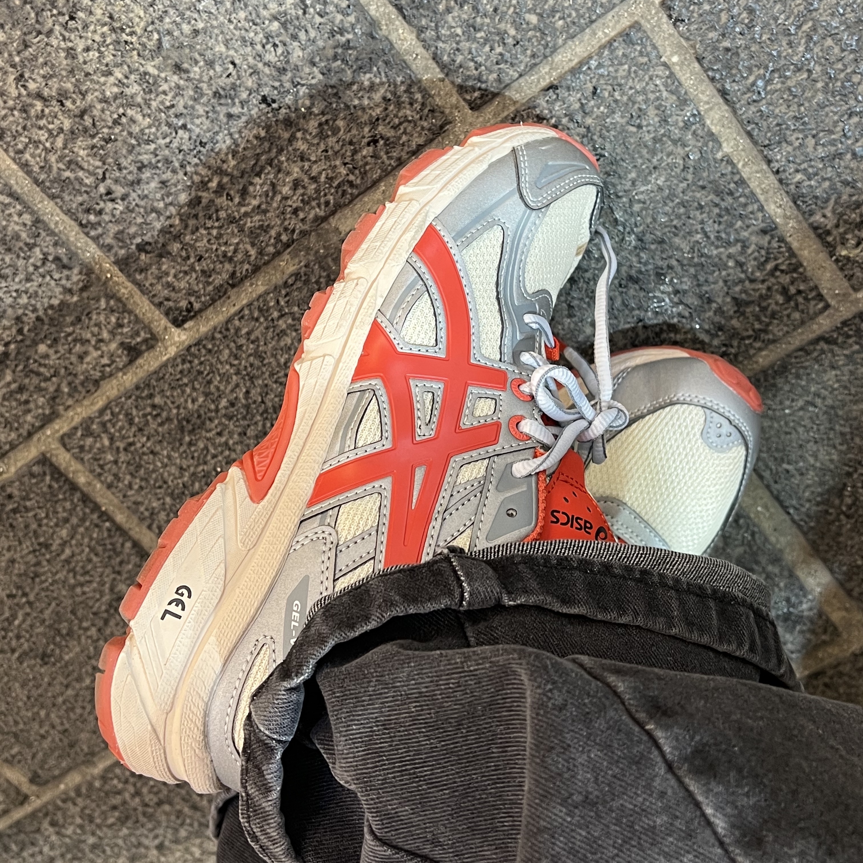 (W) Asics x Kirsh Gel-Venture 6 Birch 착용 스타일 - 2